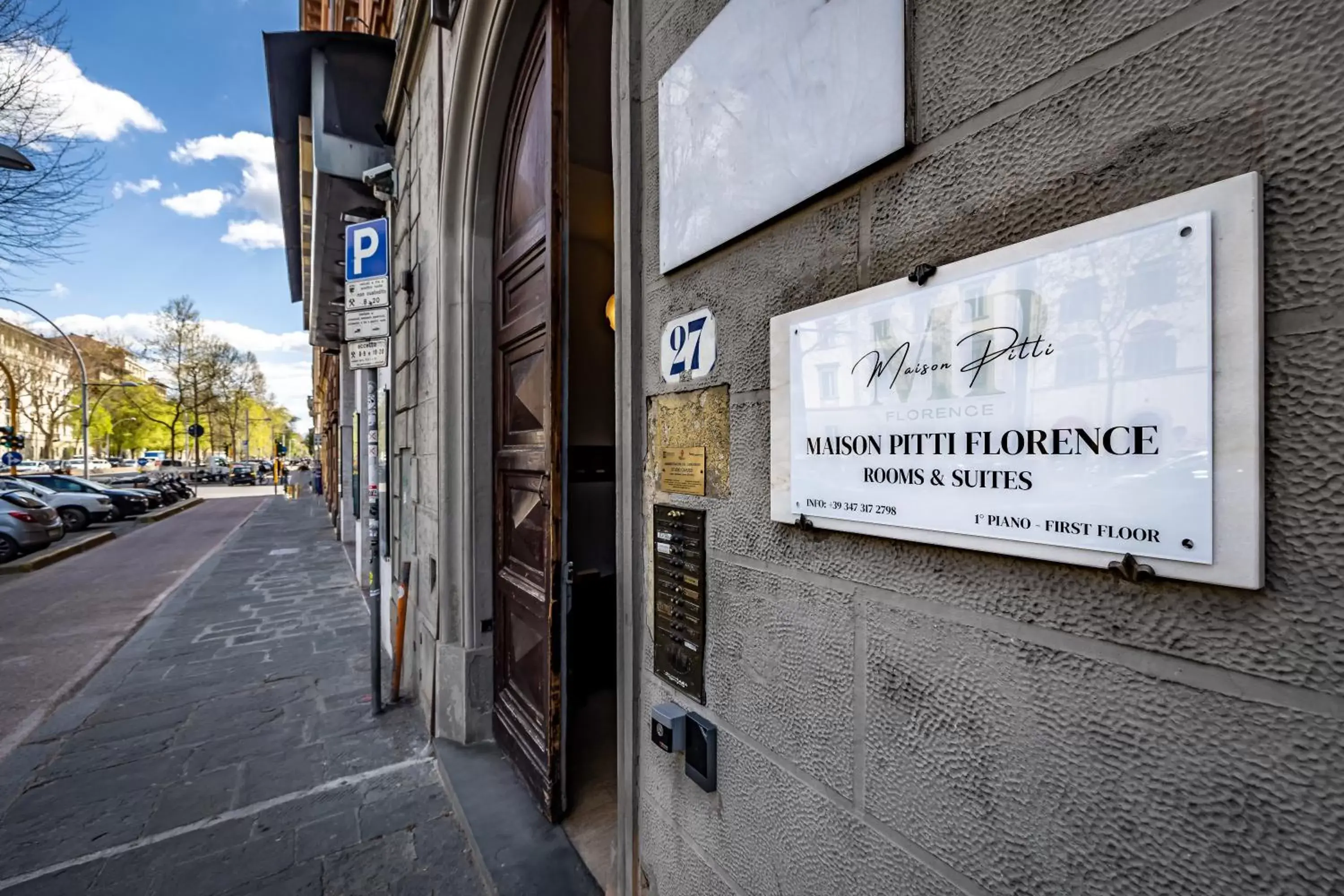 Logo/Certificate/Sign, Property Logo/Sign in Maison Pitti Florence