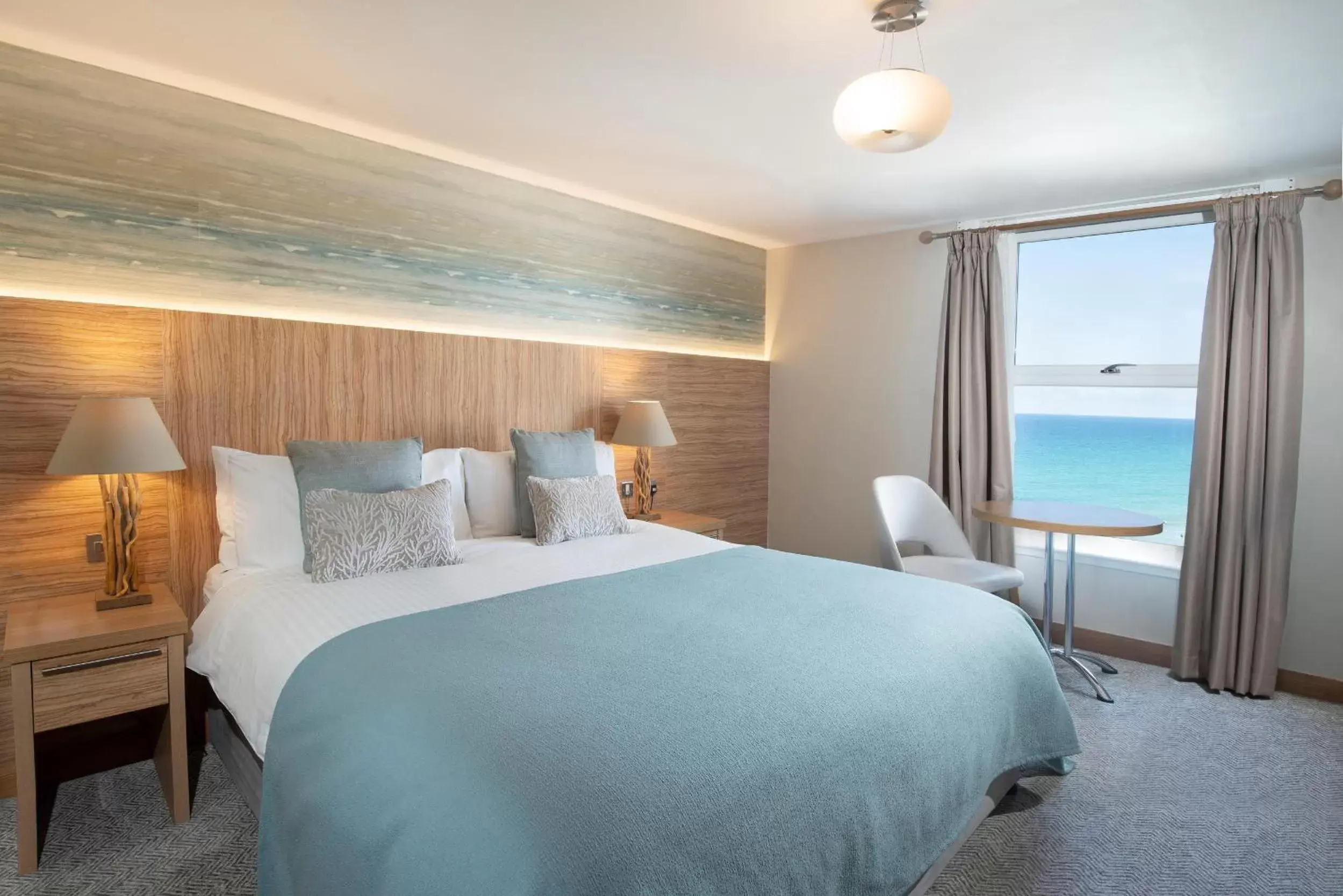 Bed in Fistral Beach Hotel and Spa - Adults Only