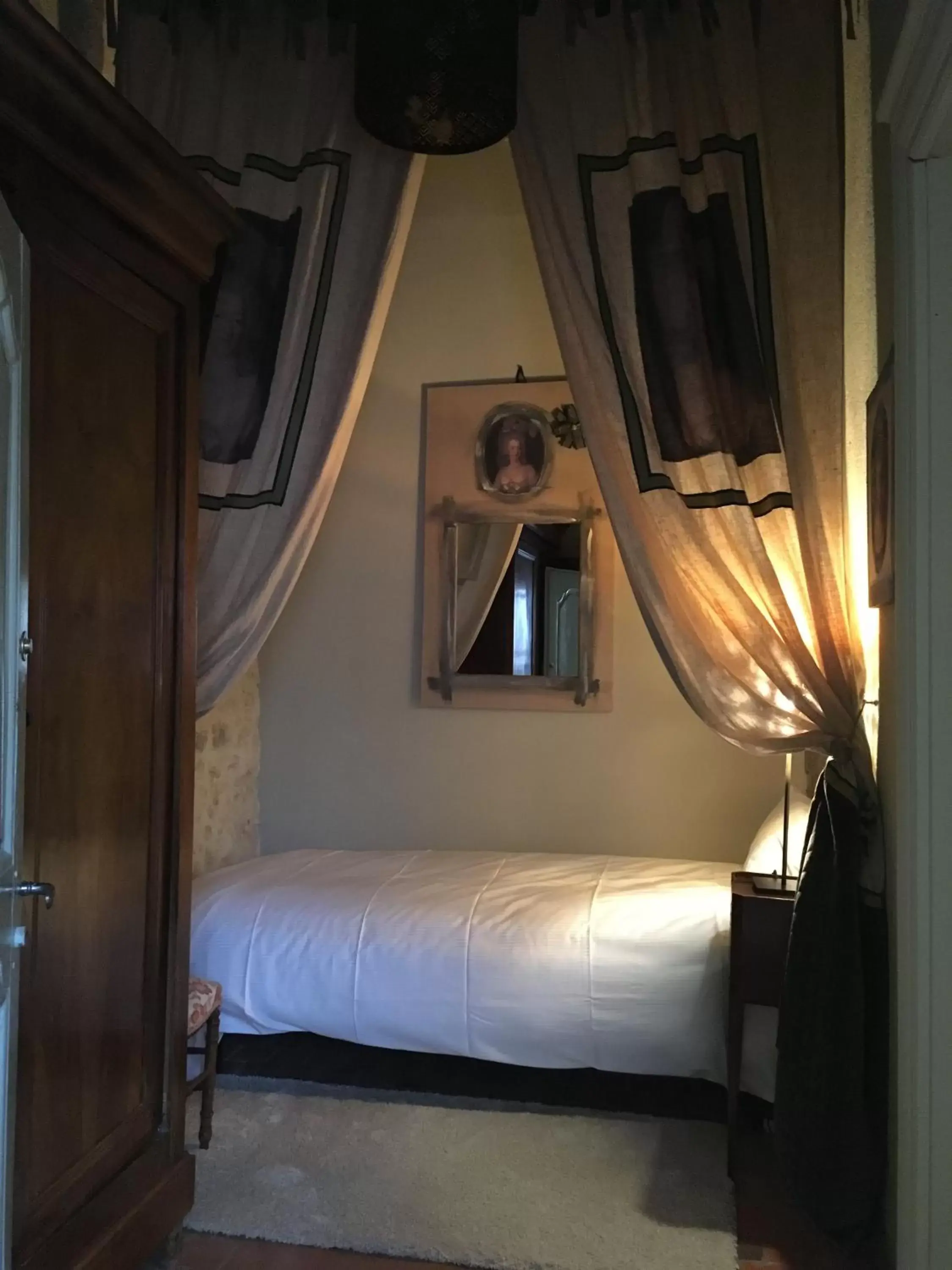 Bed in Demeure des Vieux Bains