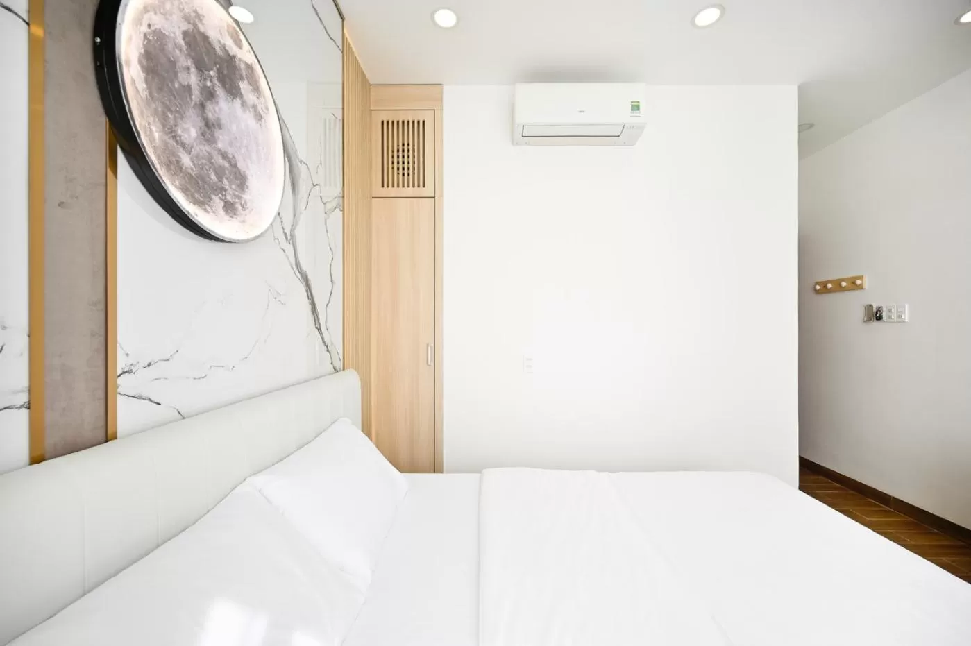 Bed in Lotus Airport Hotel Saigon