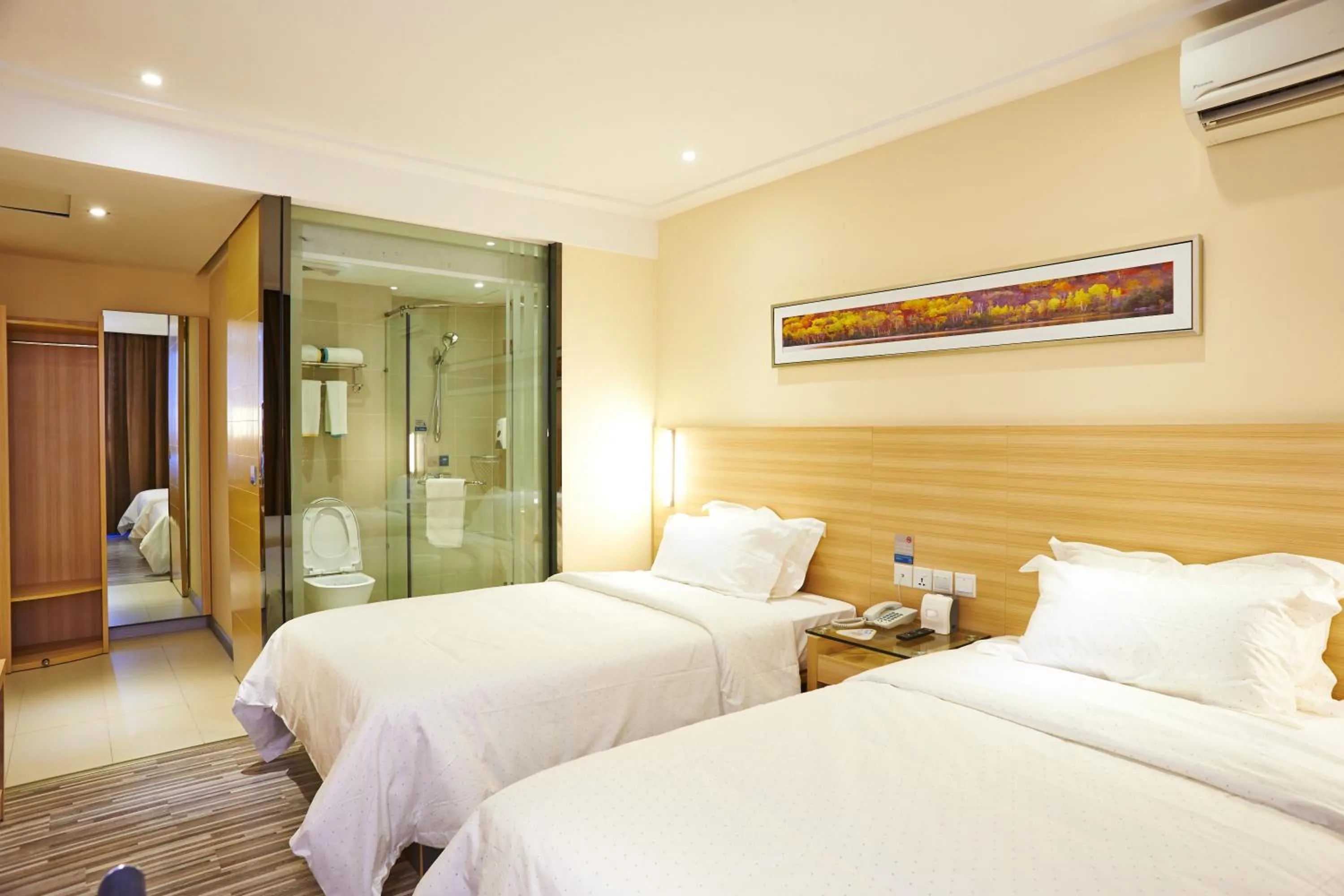 Photo of the whole room, Bed in City Comfort Hotel Kuala Lumpur City Center (Bukit Bintang)