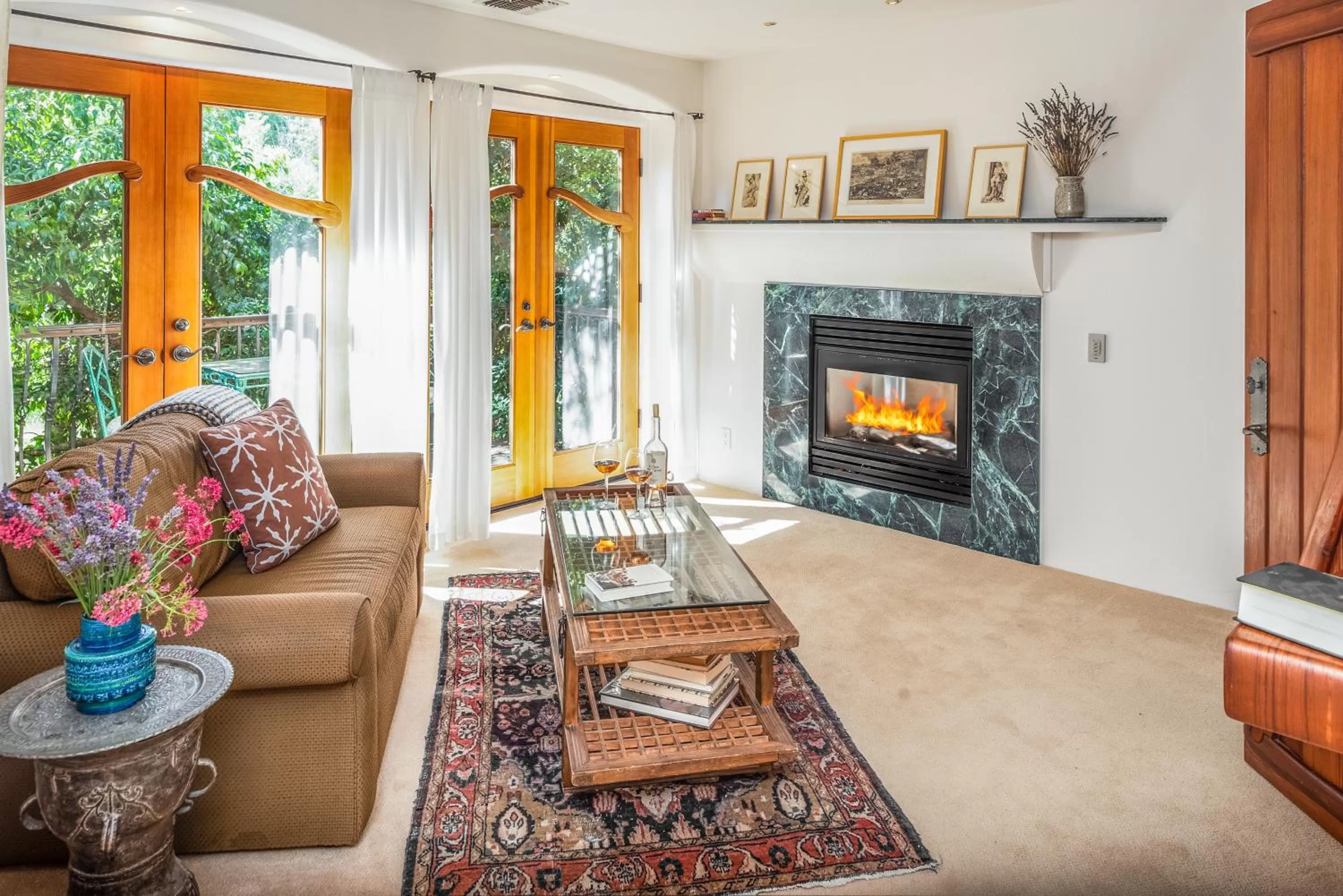 Seating area in Inn Paradiso