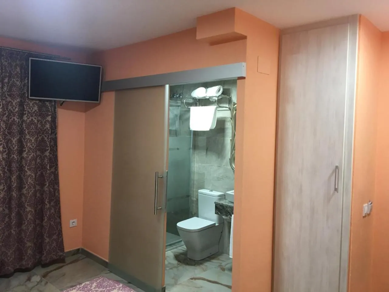 Photo of the whole room in Hotel Just Style El Mañico