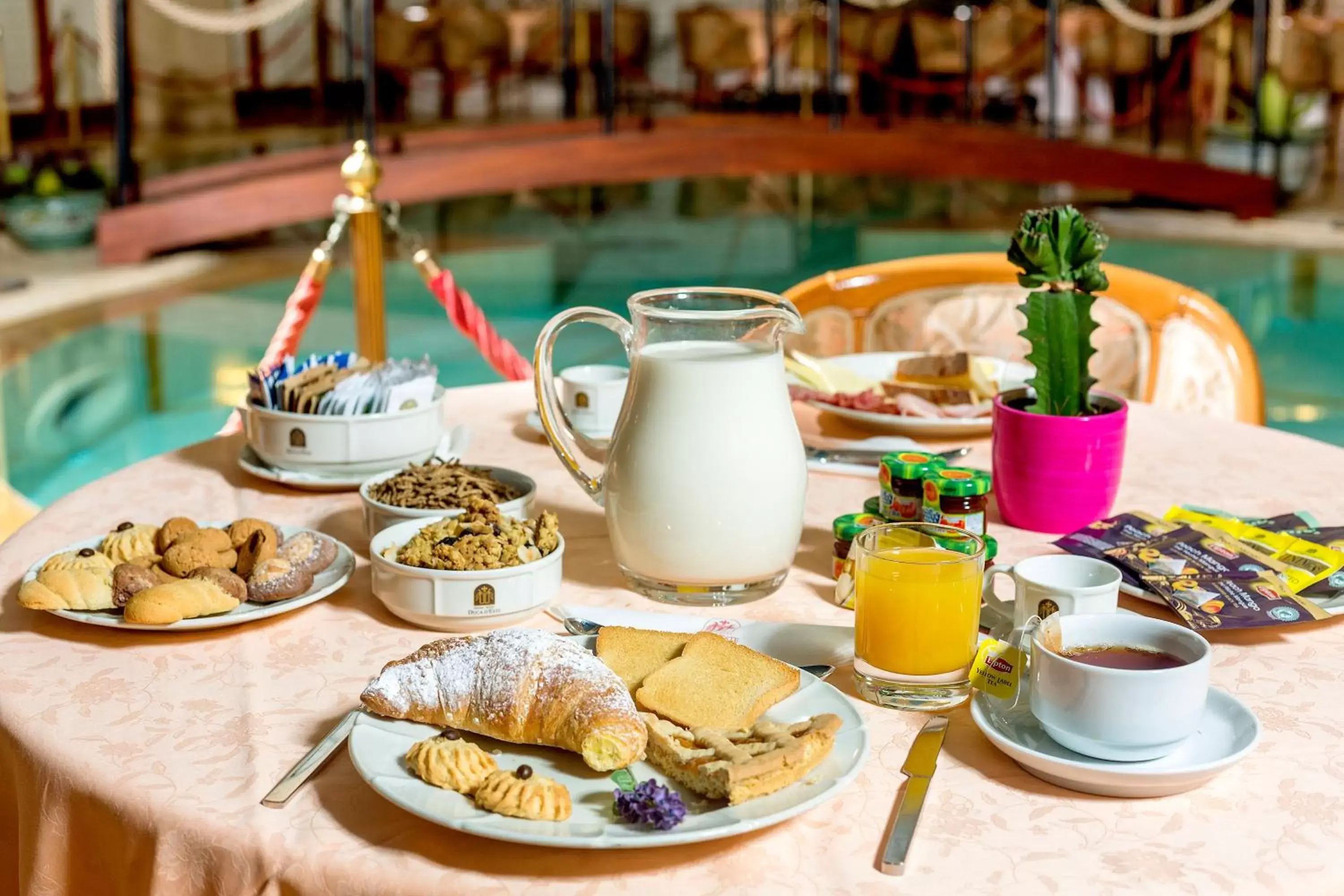 Food, Breakfast in Grand Hotel Duca D'Este