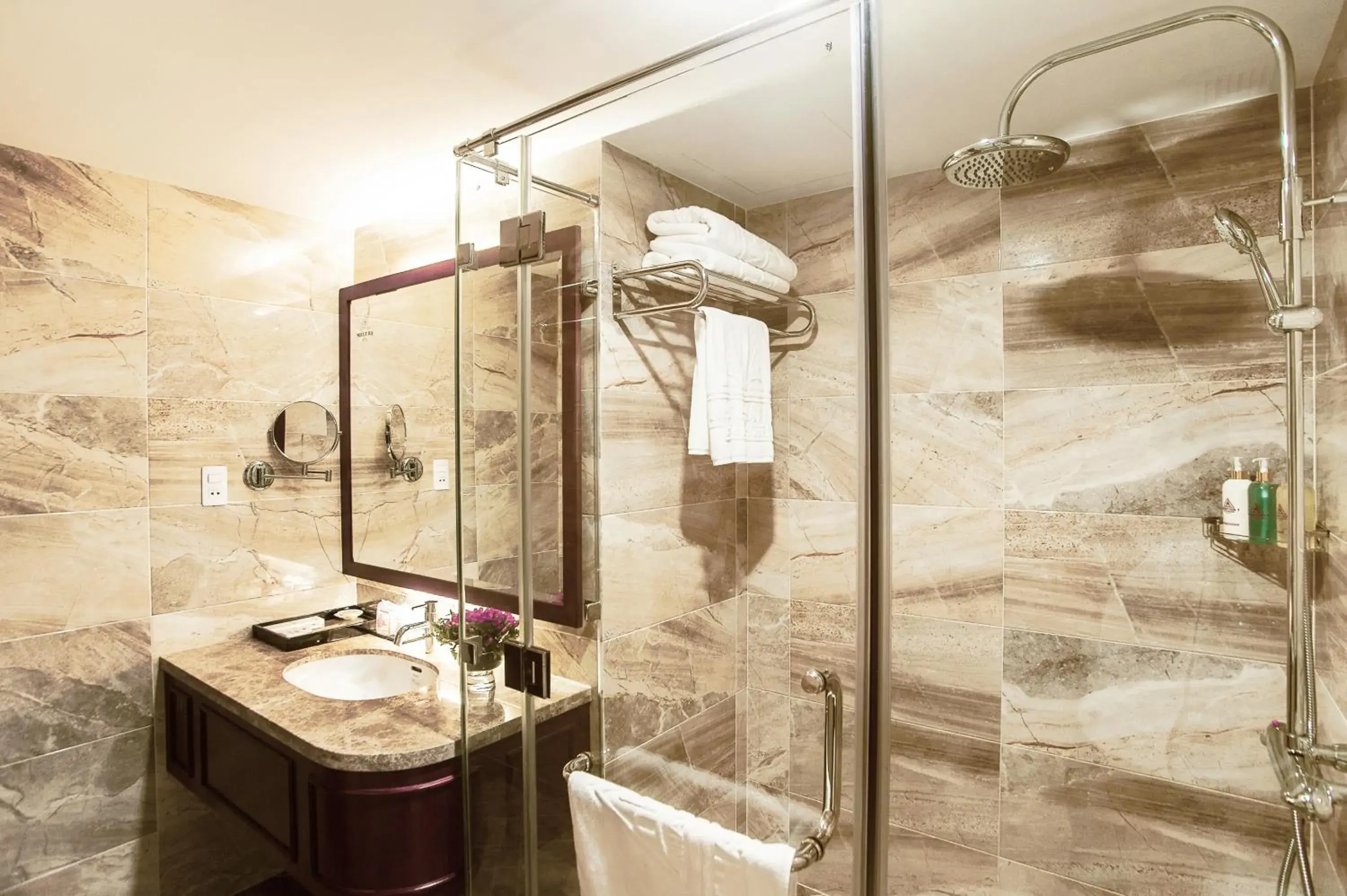 Shower, Bathroom in Nhat Ha 1 Hotel