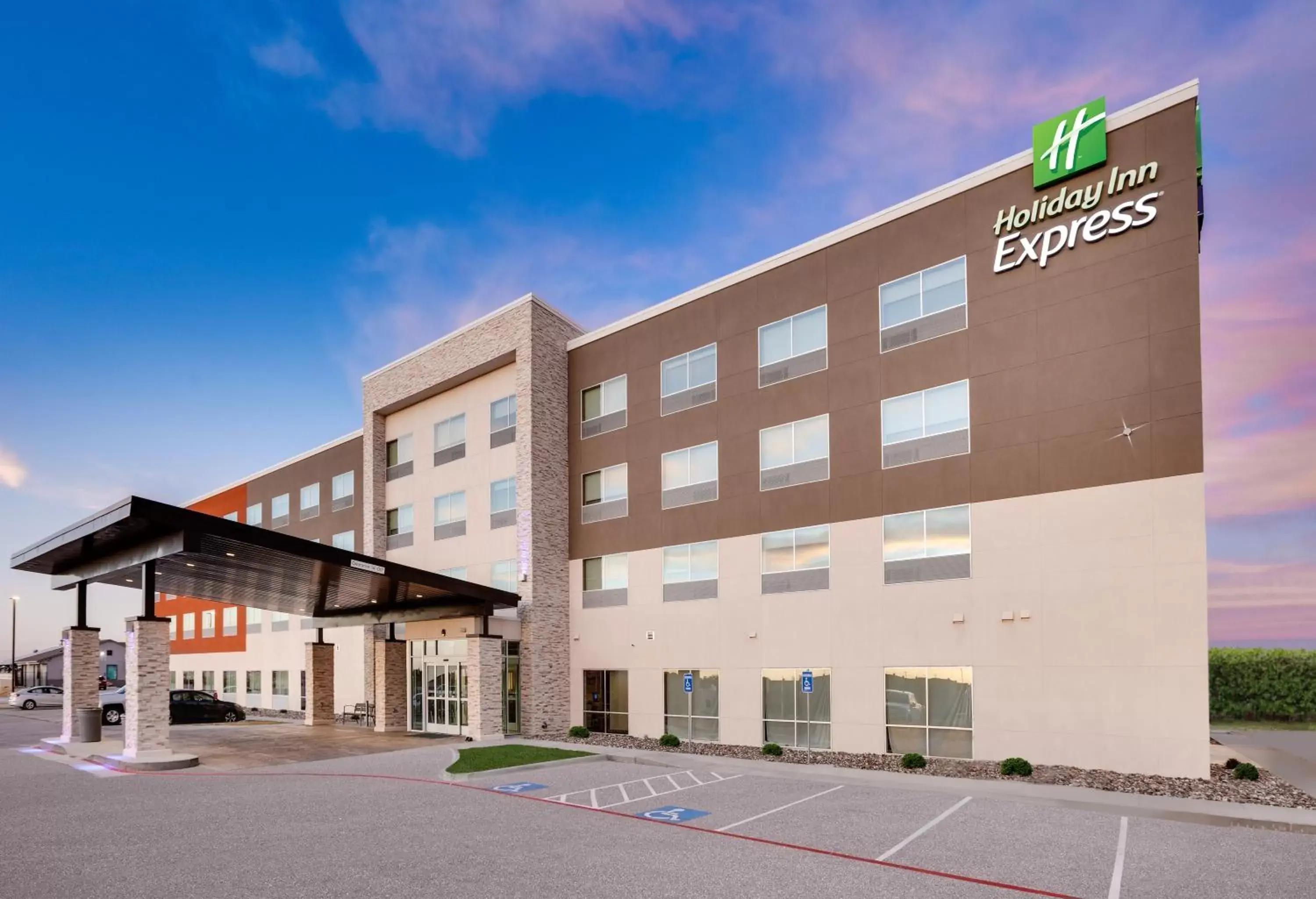 Property Building in Holiday Inn Express - Kermit, an IHG Hotel