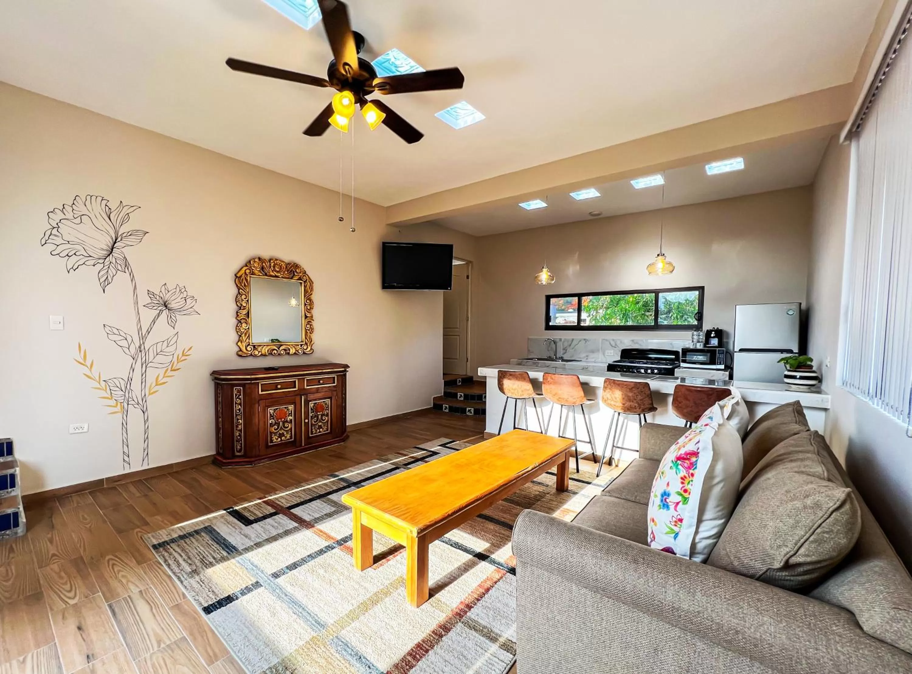 Communal lounge/ TV room in Hacienda de las Flores