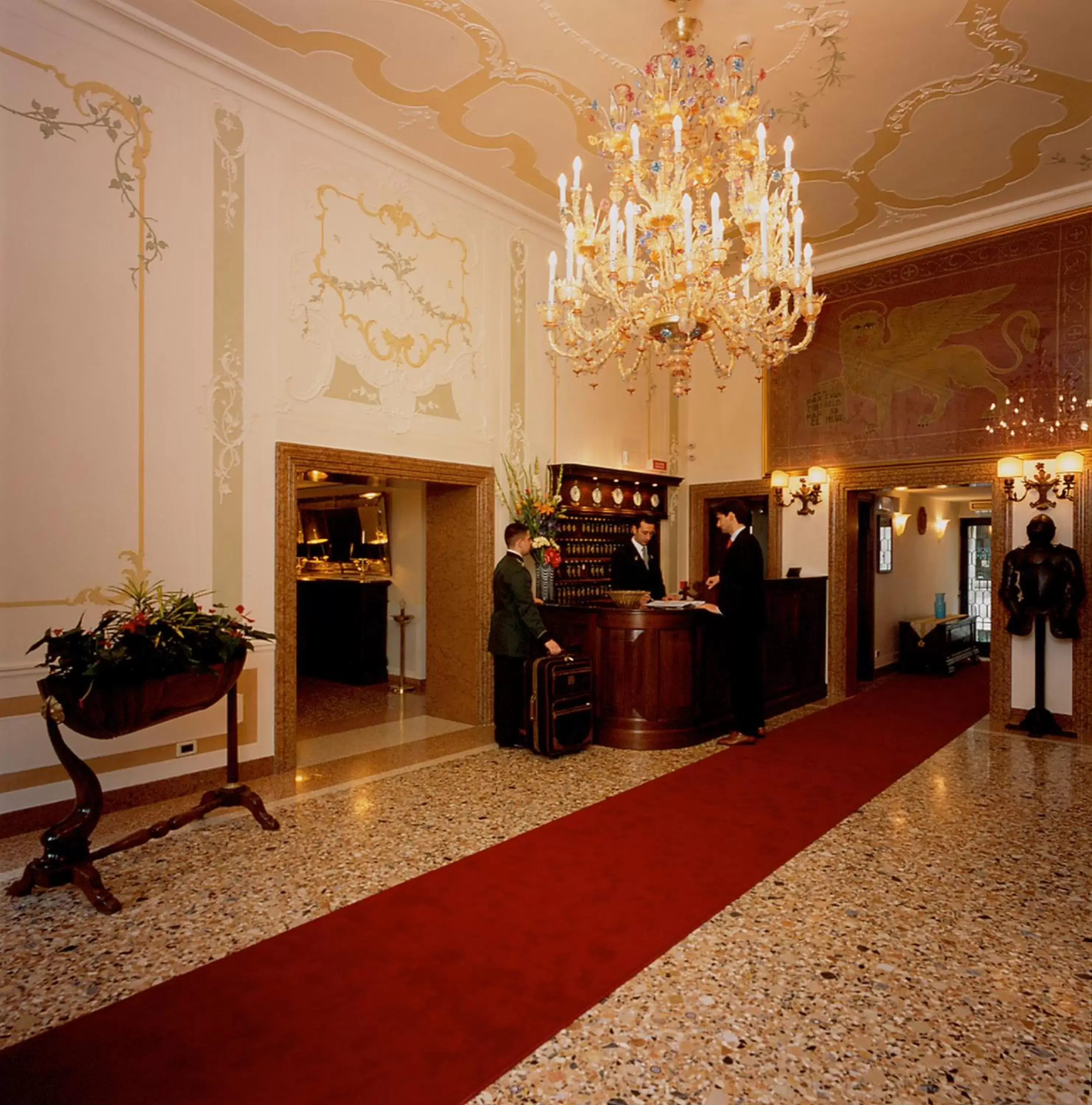 Lobby or reception in UNAHOTELS Ala Venezia-Adults 16 Lobby or reception in UNAHOTELS Ala Venezia-Adults 16
