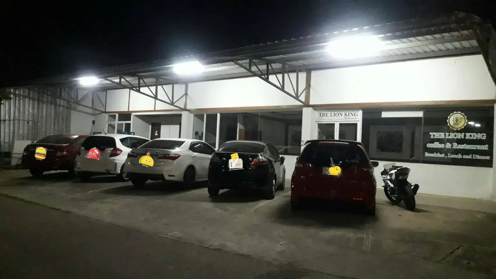 Parking in The Lion King Hotel Udonthani Parking in The Lion King Hotel Udonthani