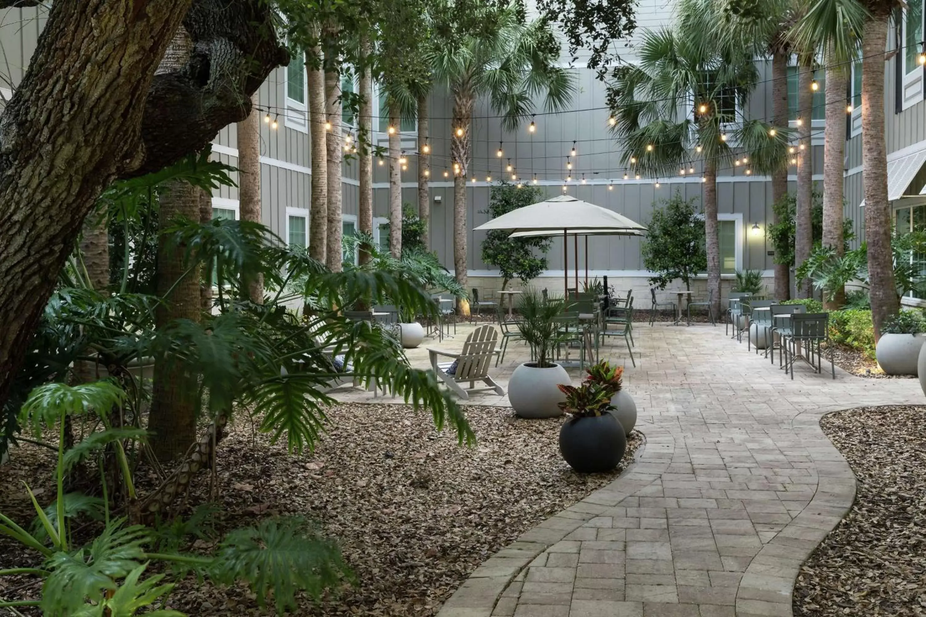 Patio in Hampton Inn New Smyrna Beach