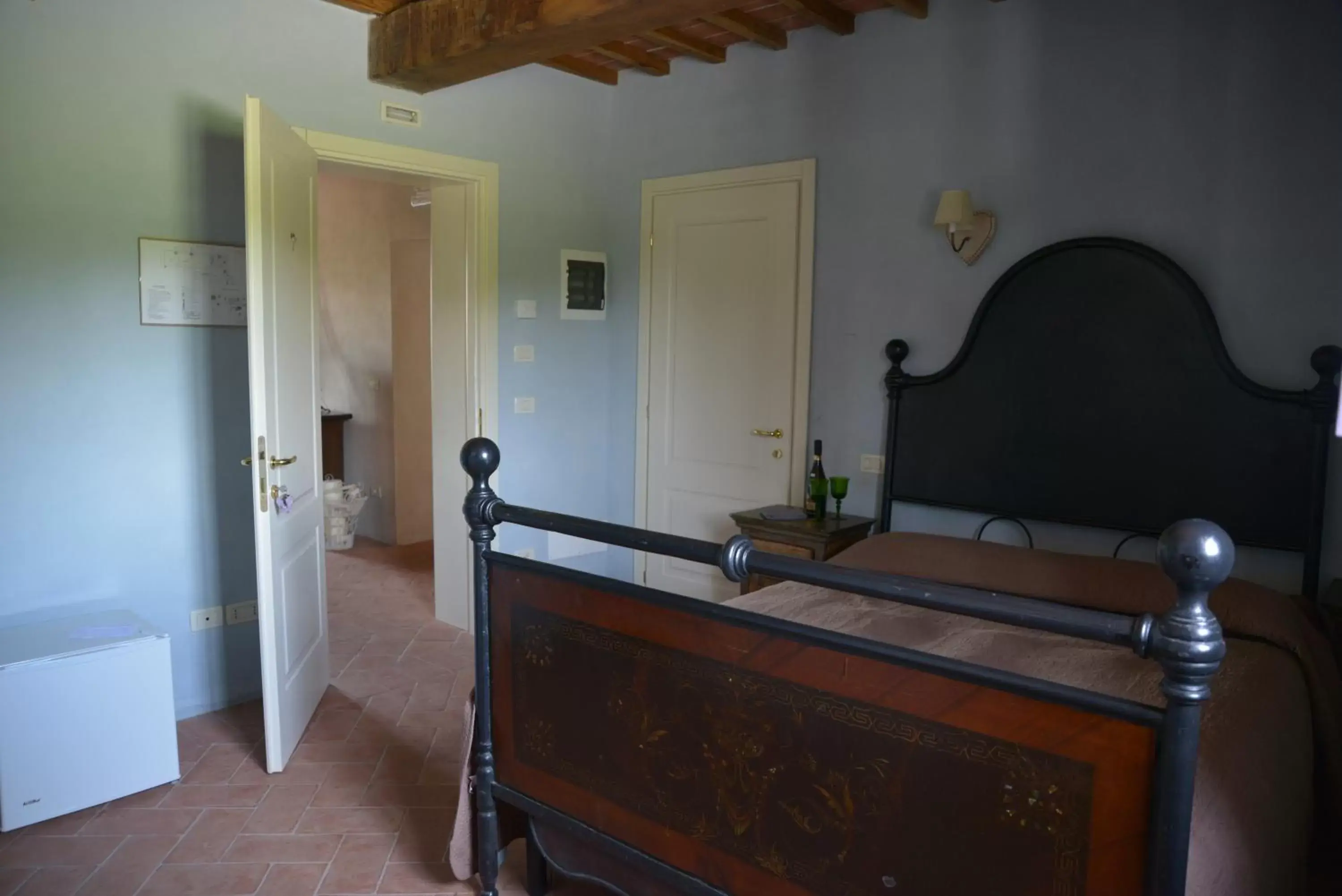 Classic Double or Twin Room in Casa Fontanino Classic Double or Twin Room in Casa Fontanino