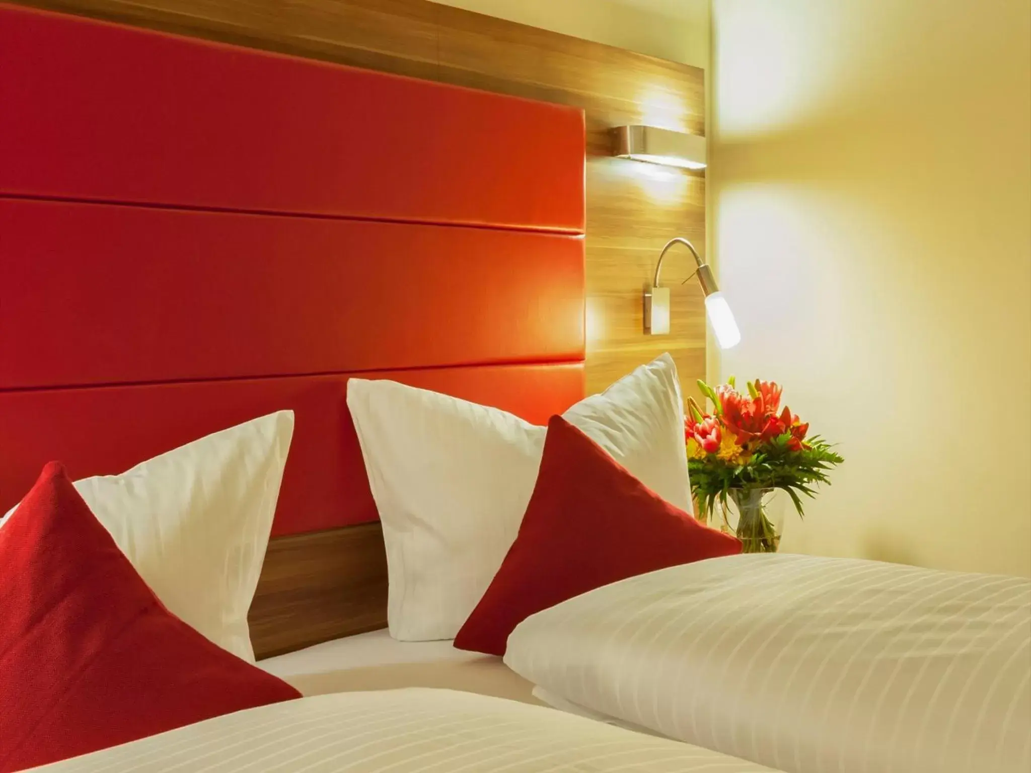 Bed in BATU Apart Hotel