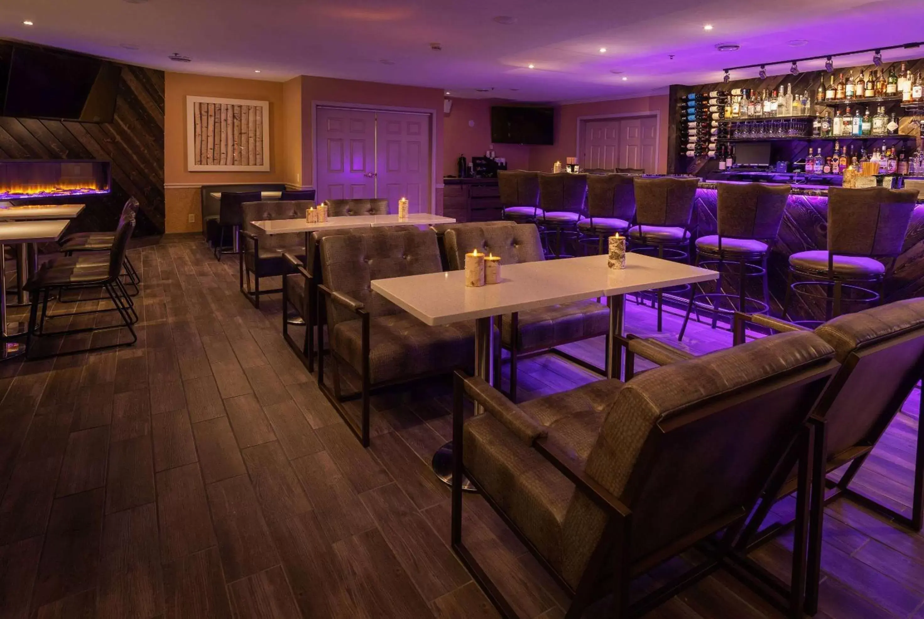Lounge or bar, Lounge/Bar in Wyndham Garden Galena Hotel & Day Spa