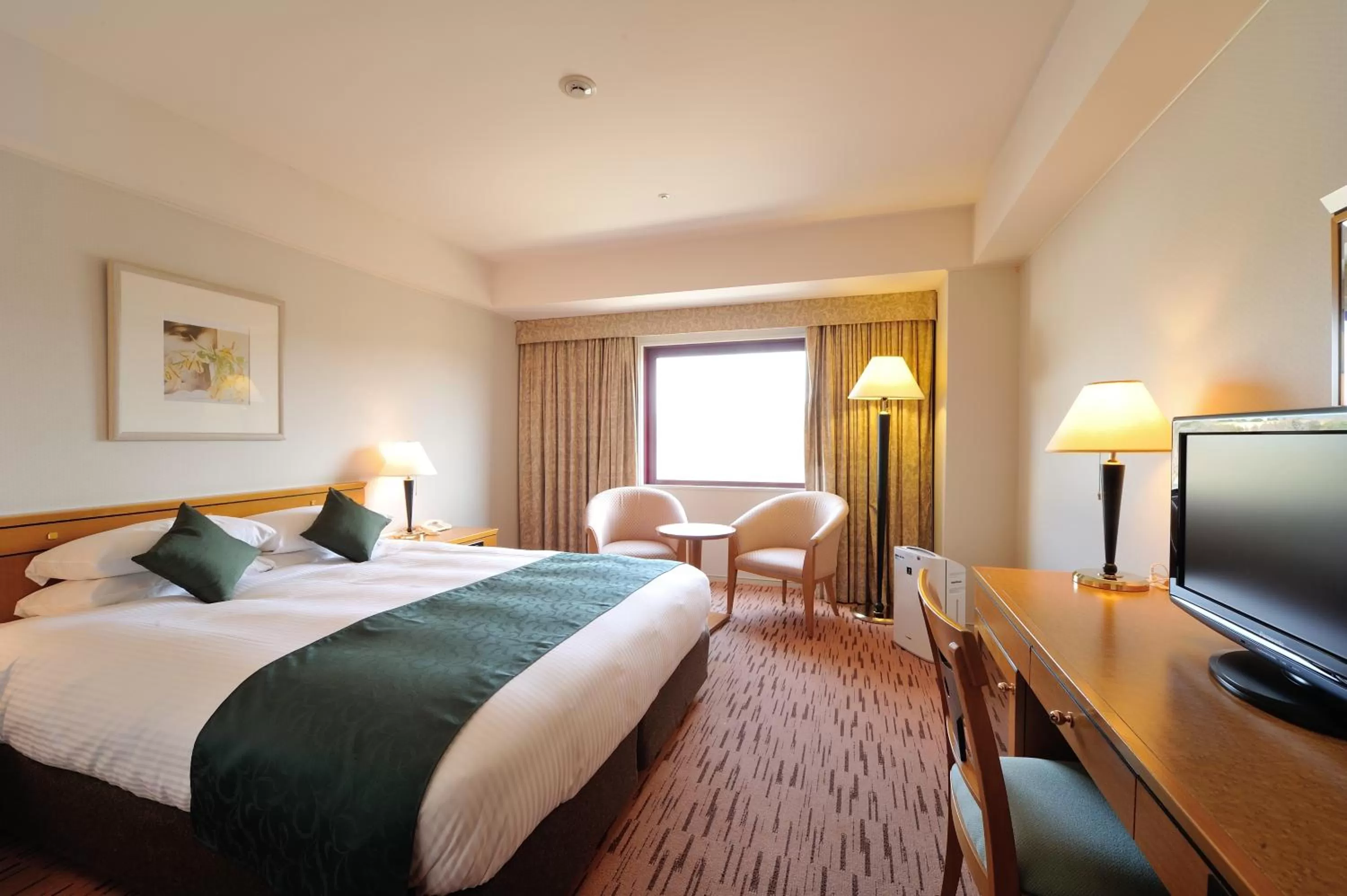 Photo of the whole room, Bed in Hiroshima Airport Hotel