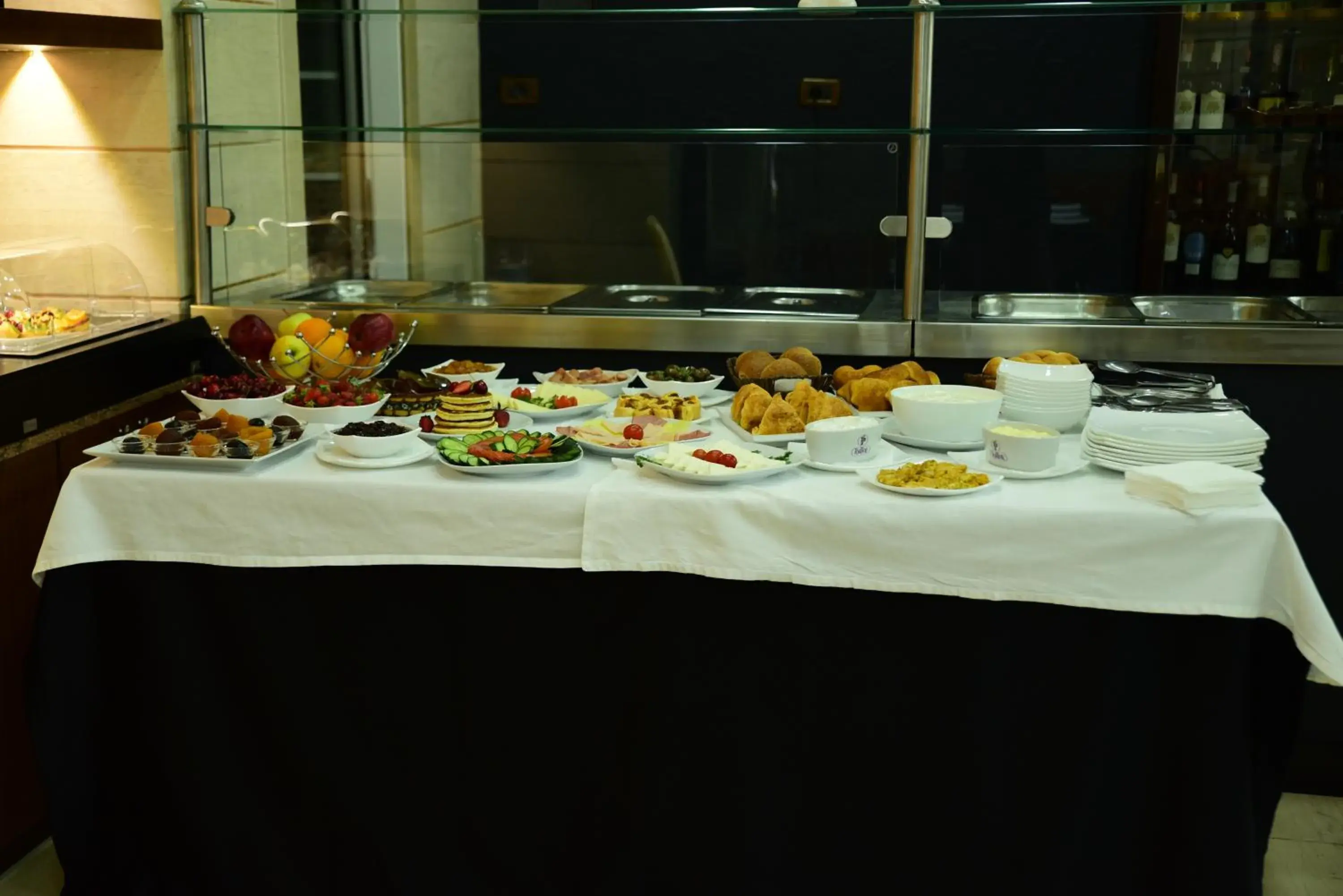 Buffet breakfast in Hotel Comfort