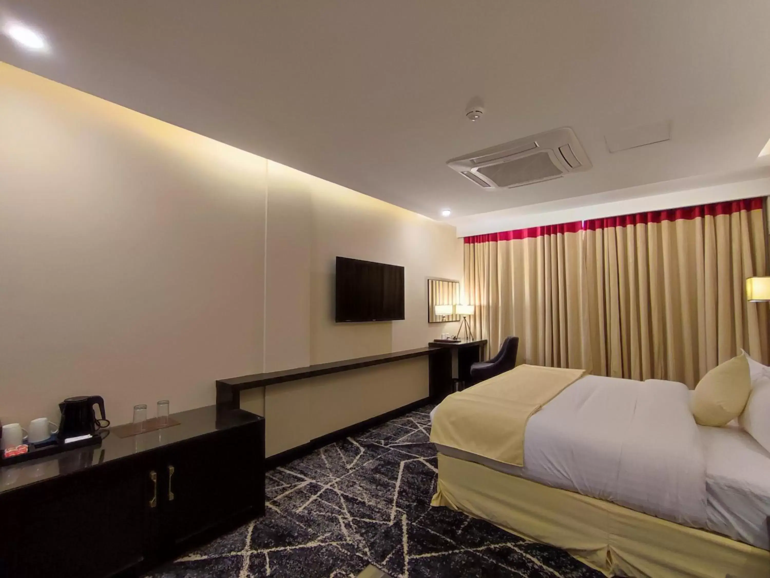 Bedroom, Bed in Ramada by Wyndham Murree Lower Topa Resort