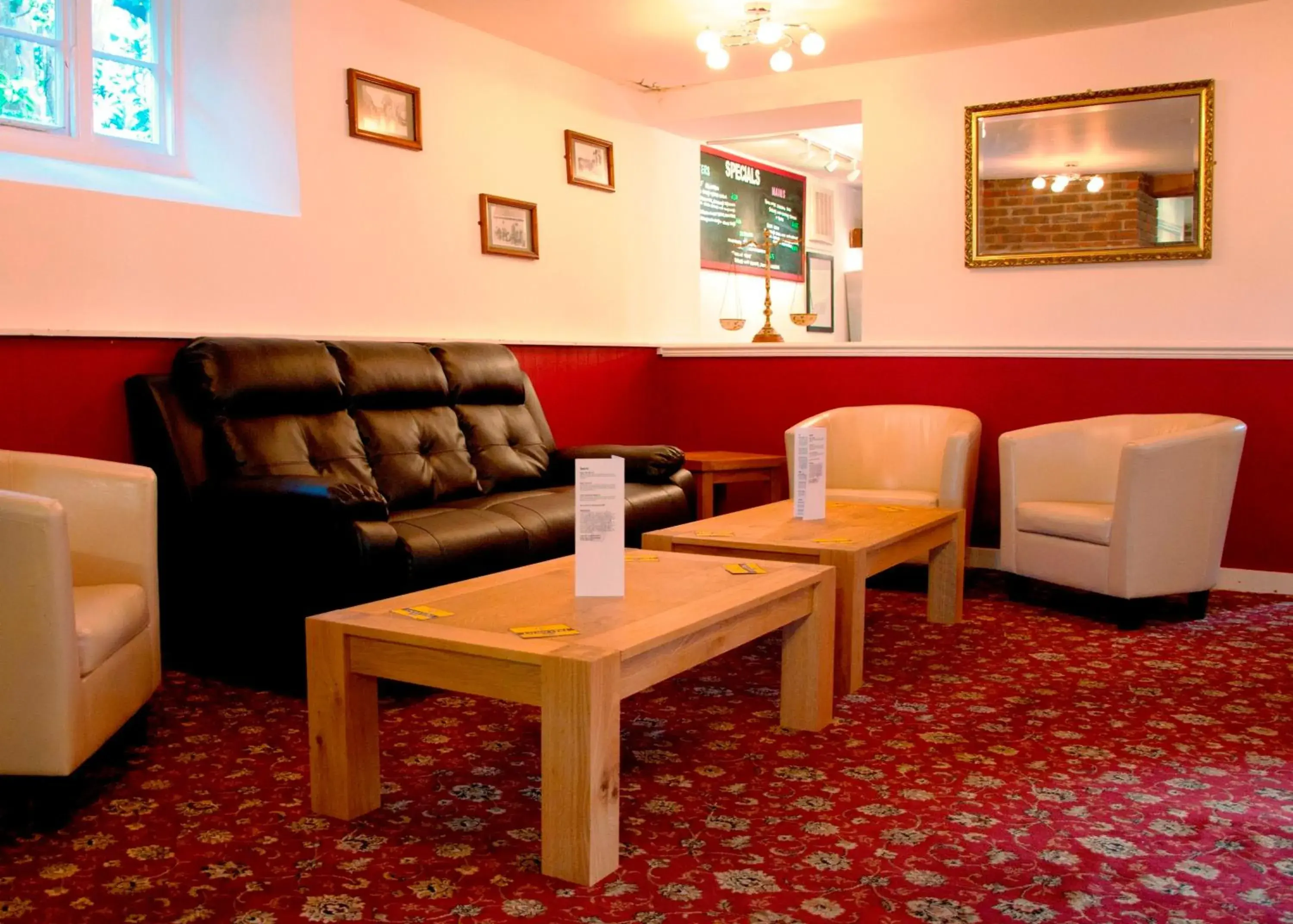 Lounge or bar, Seating Area in New Inn - Dorchester