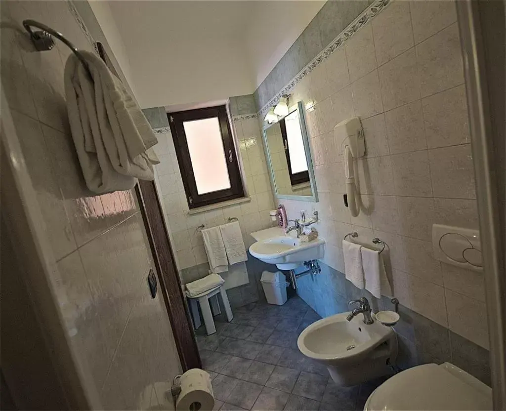 Toilet, Bathroom in Hotel Masseria Le Pajare