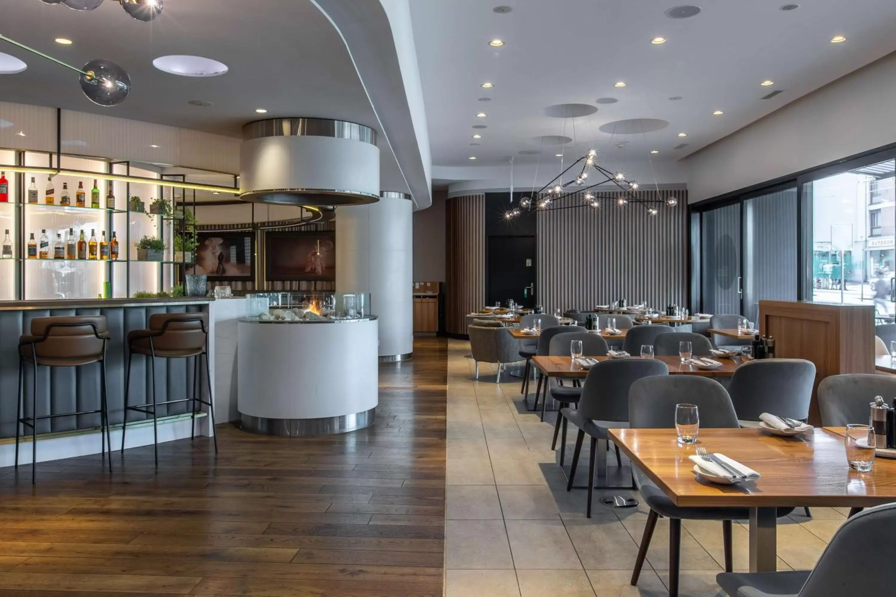Restaurant/Places to Eat in Radisson Blu, Basel