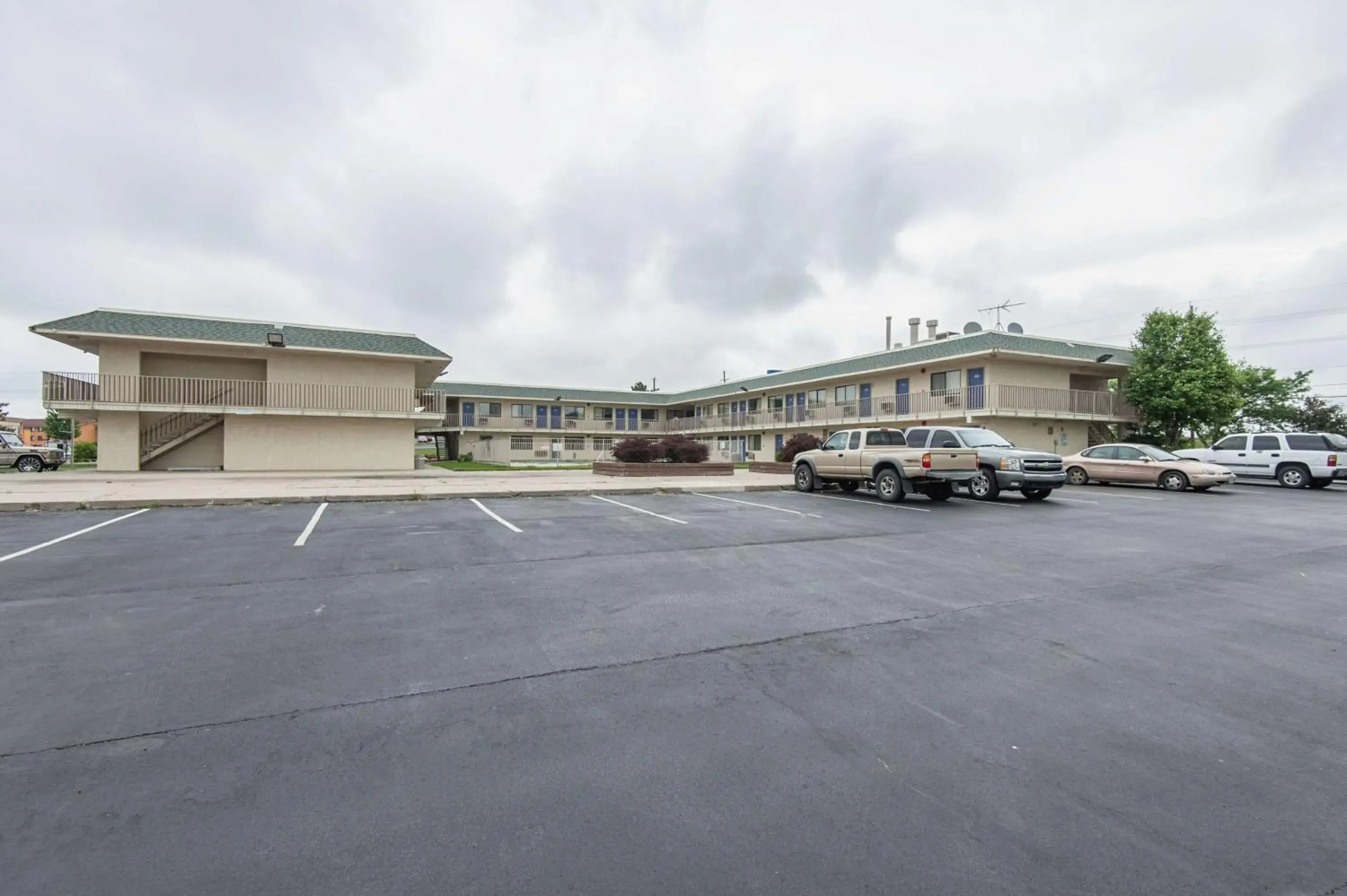 Property Building in Motel 6-Kansas City, MO - Airport