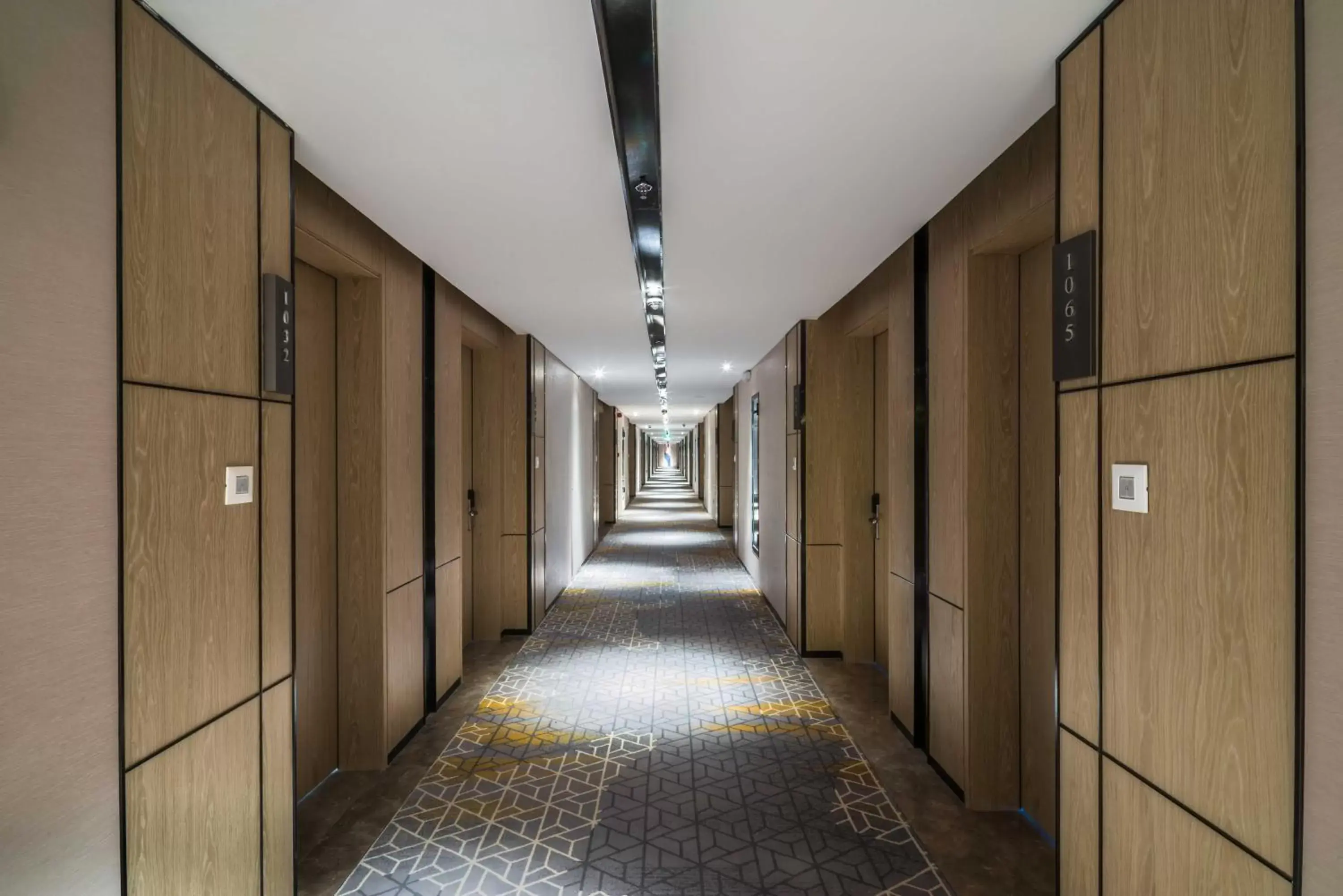 Property building in Aber Al Takhassusi Property building in Aber Al Takhassusi