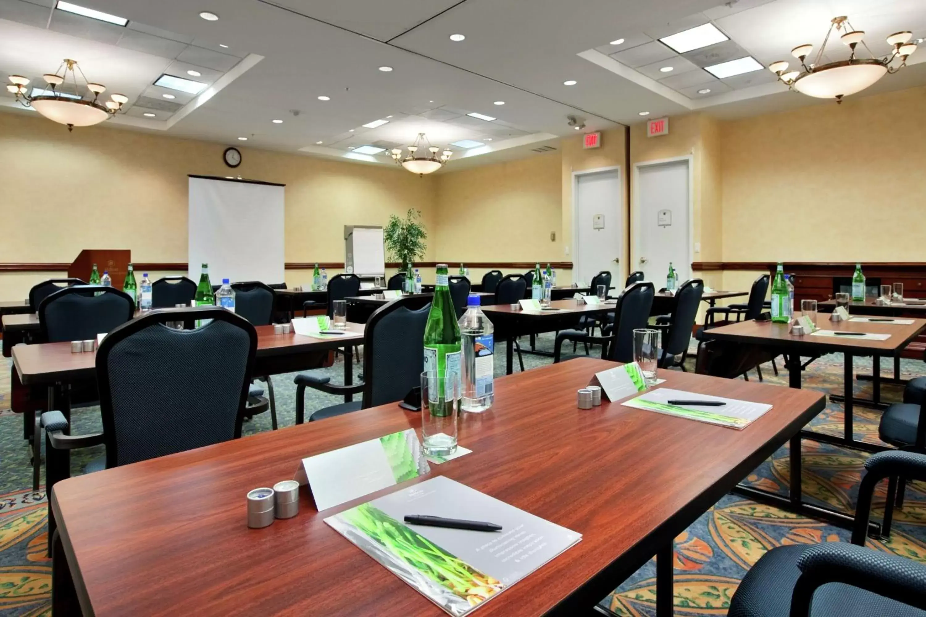 Meeting/conference room in Hilton Singer Island Oceanfront Palm Beaches Resort