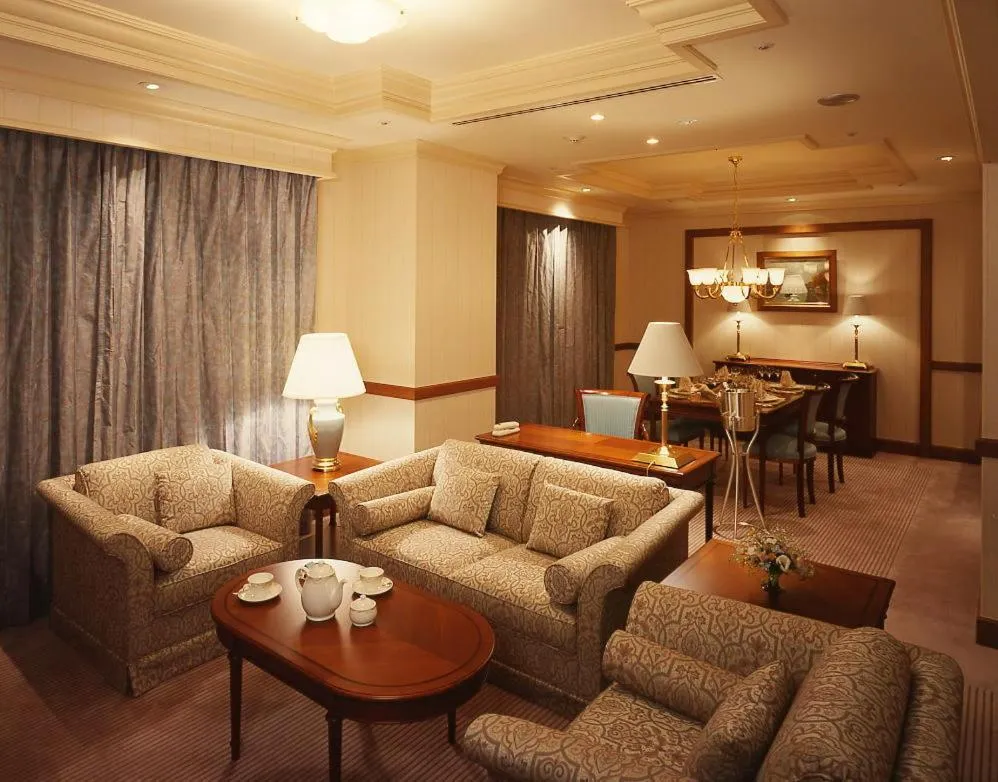Living room in Keio Plaza Hotel Hachioji