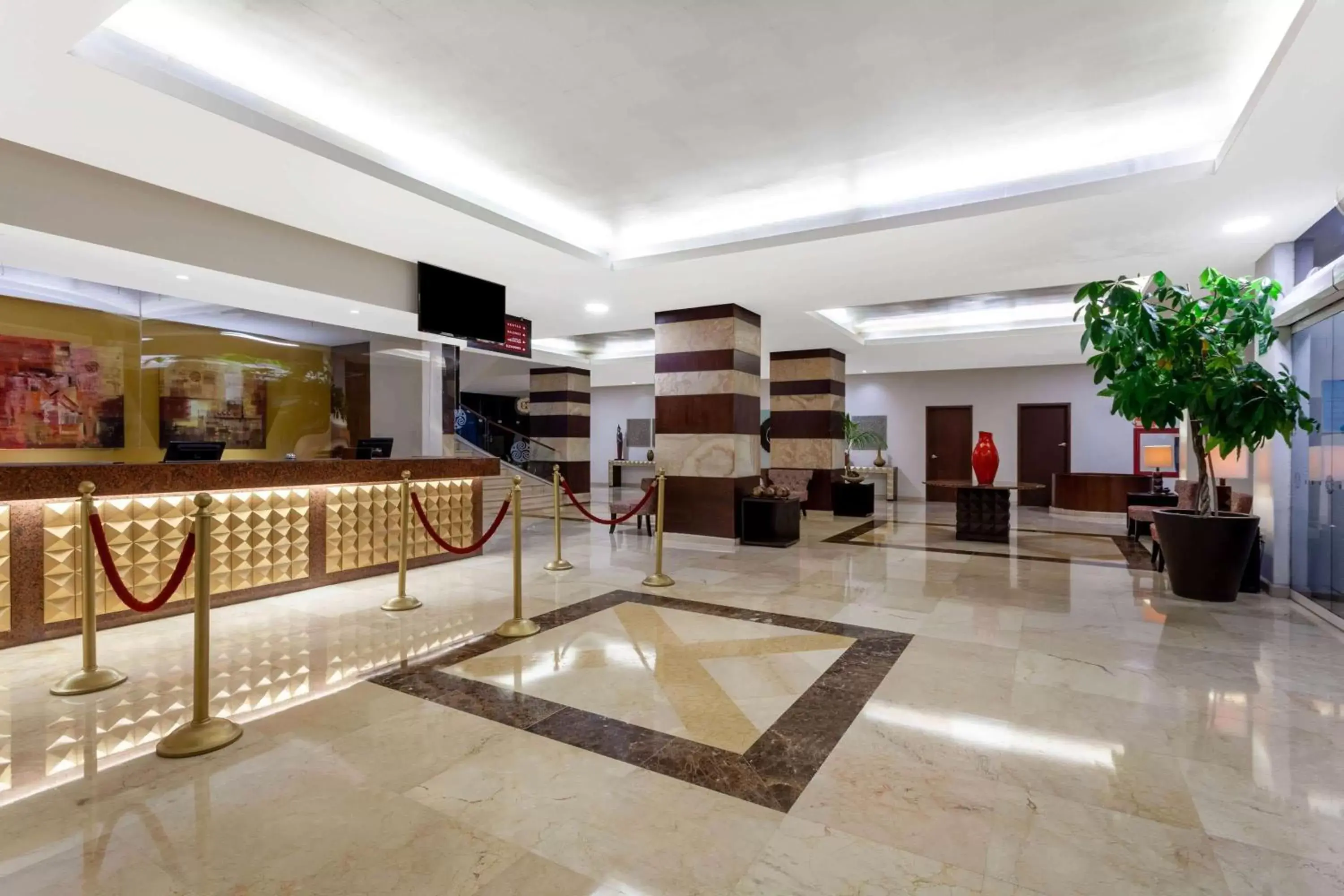 Lobby or reception, Lobby/Reception in Ramada Plaza by Wyndham Veracruz Boca del Rio