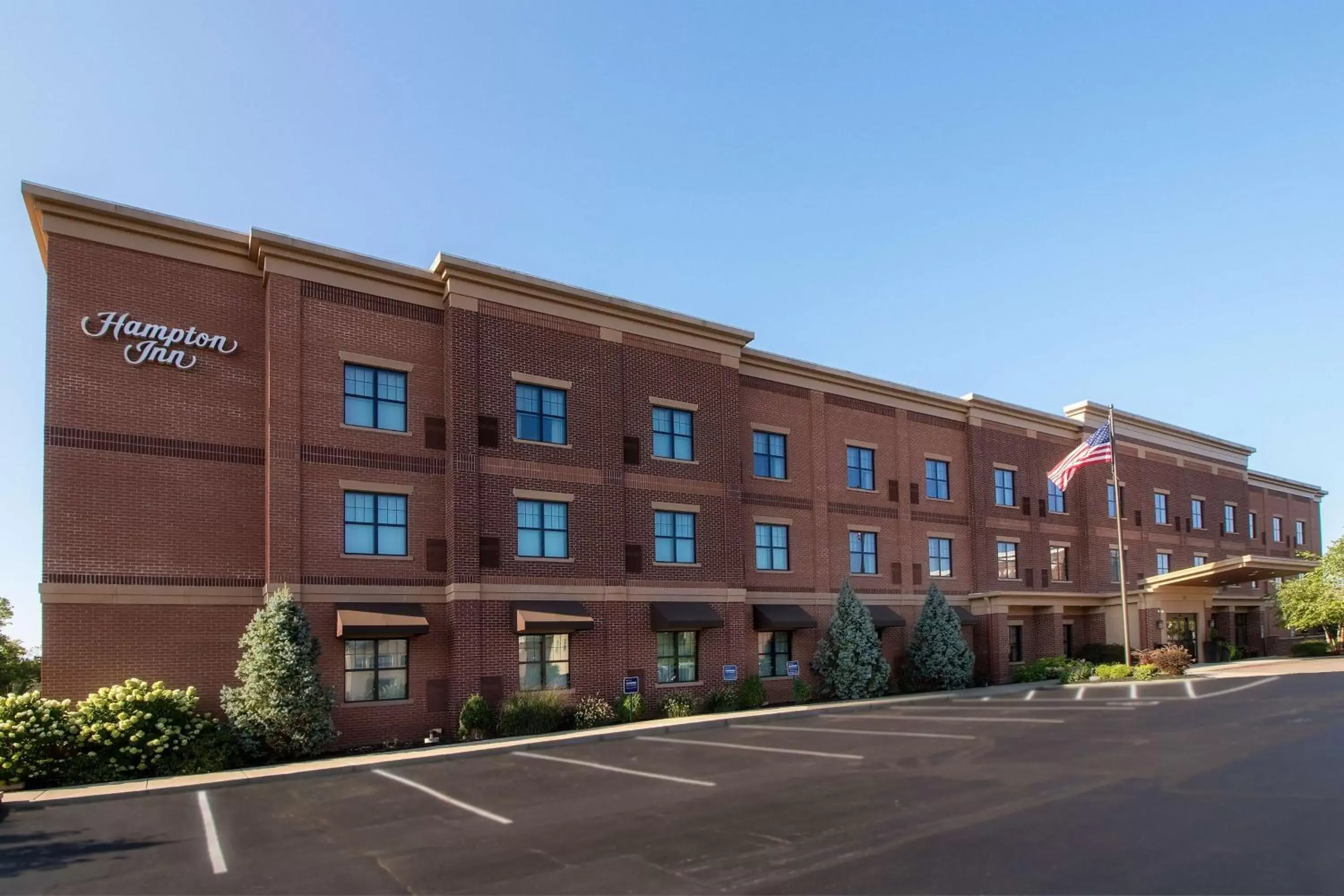 Property Building in Hampton Inn Oxford/Miami University Area