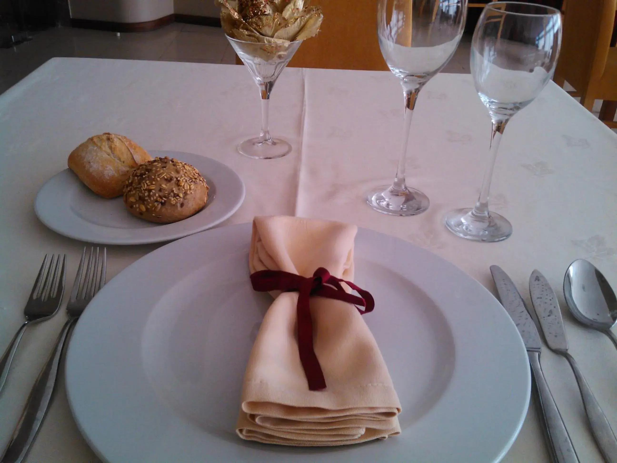 Restaurant/places to eat in Hotel Meia Lua Restaurant/places to eat in Hotel Meia Lua