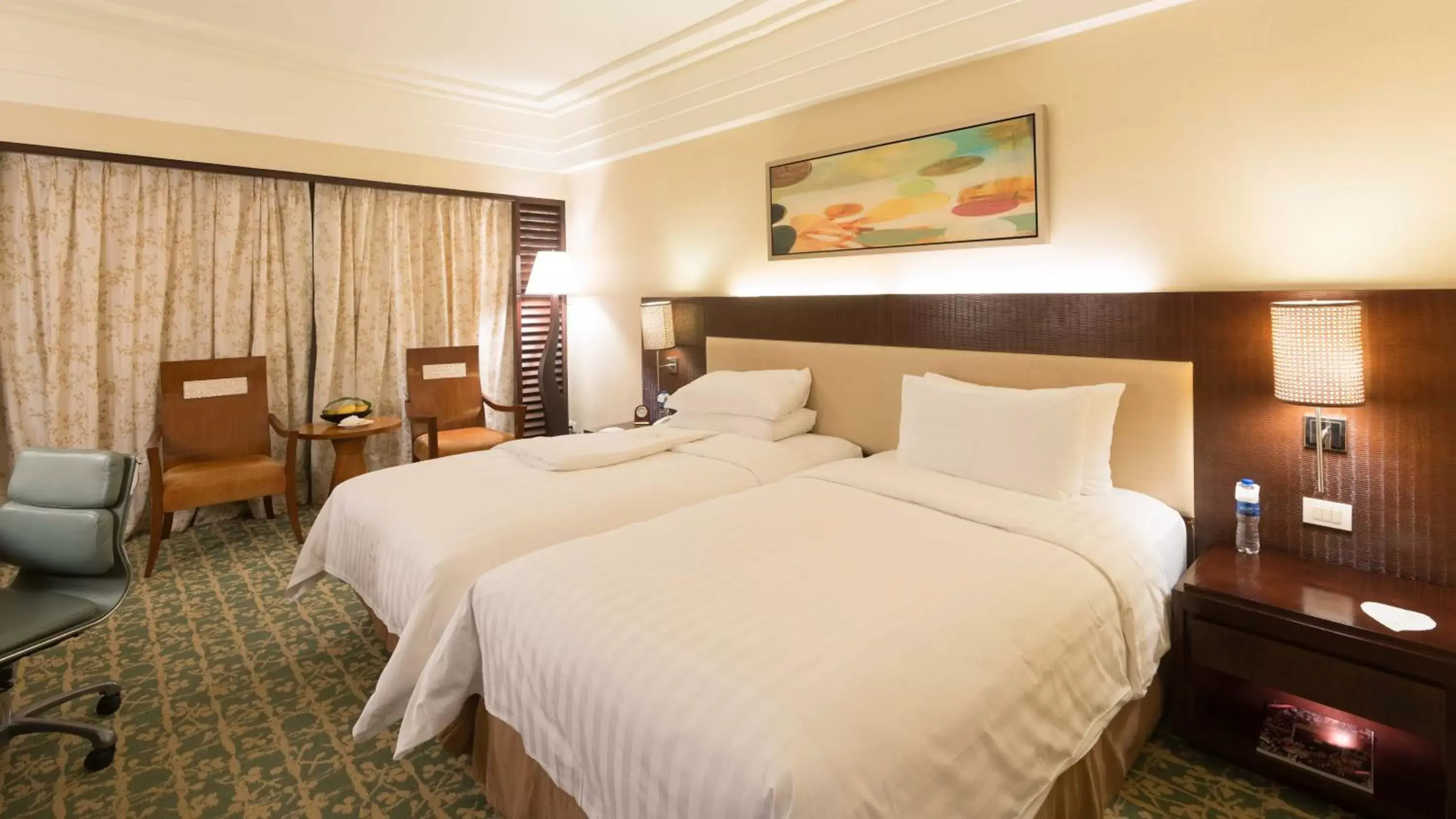 Premier Twin Room (Ocean Wing) in Shangri-La Mactan, Cebu