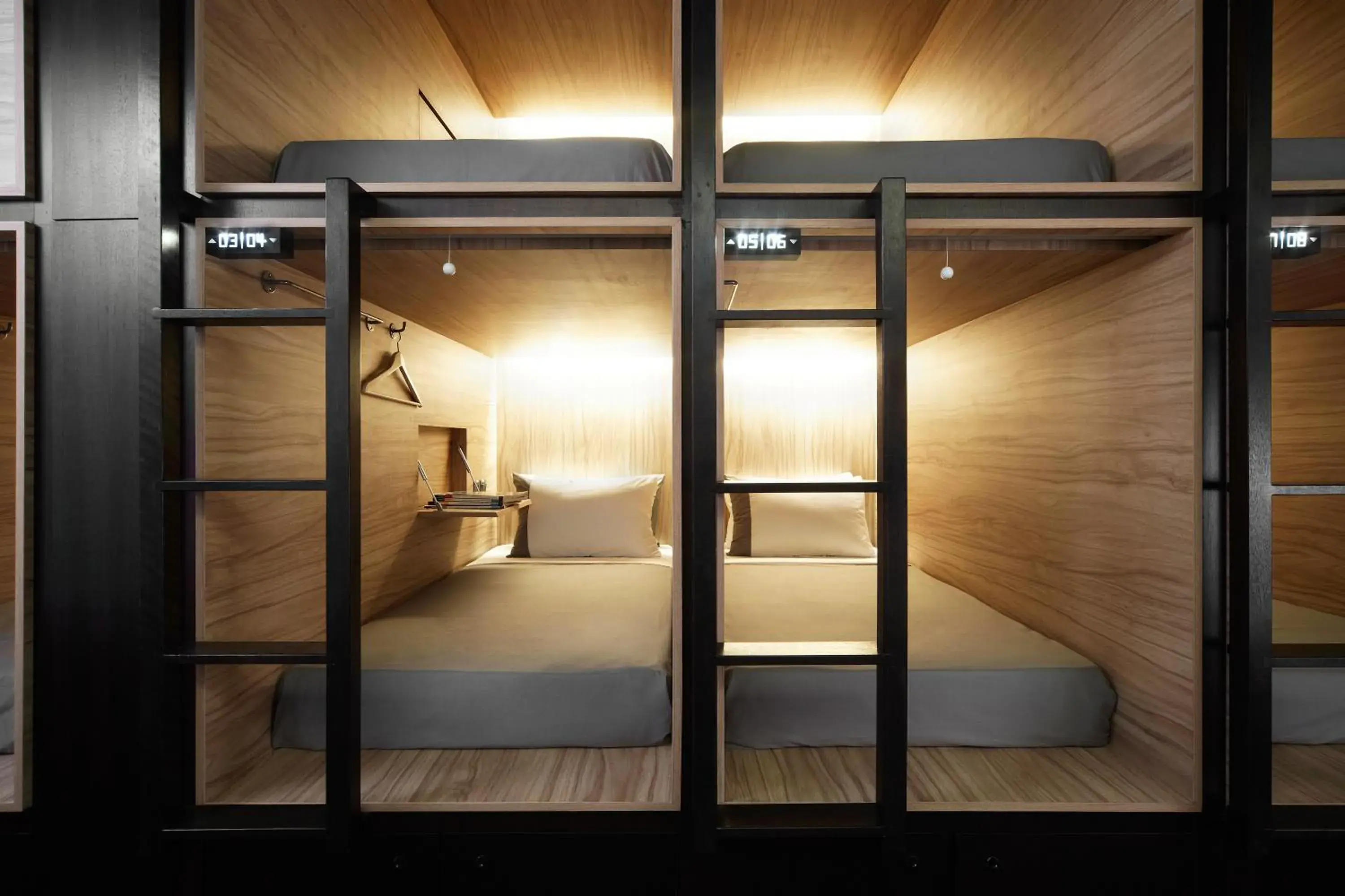 Bed, Bunk Bed in The Pod @ Beach Road Boutique Capsule Hotel