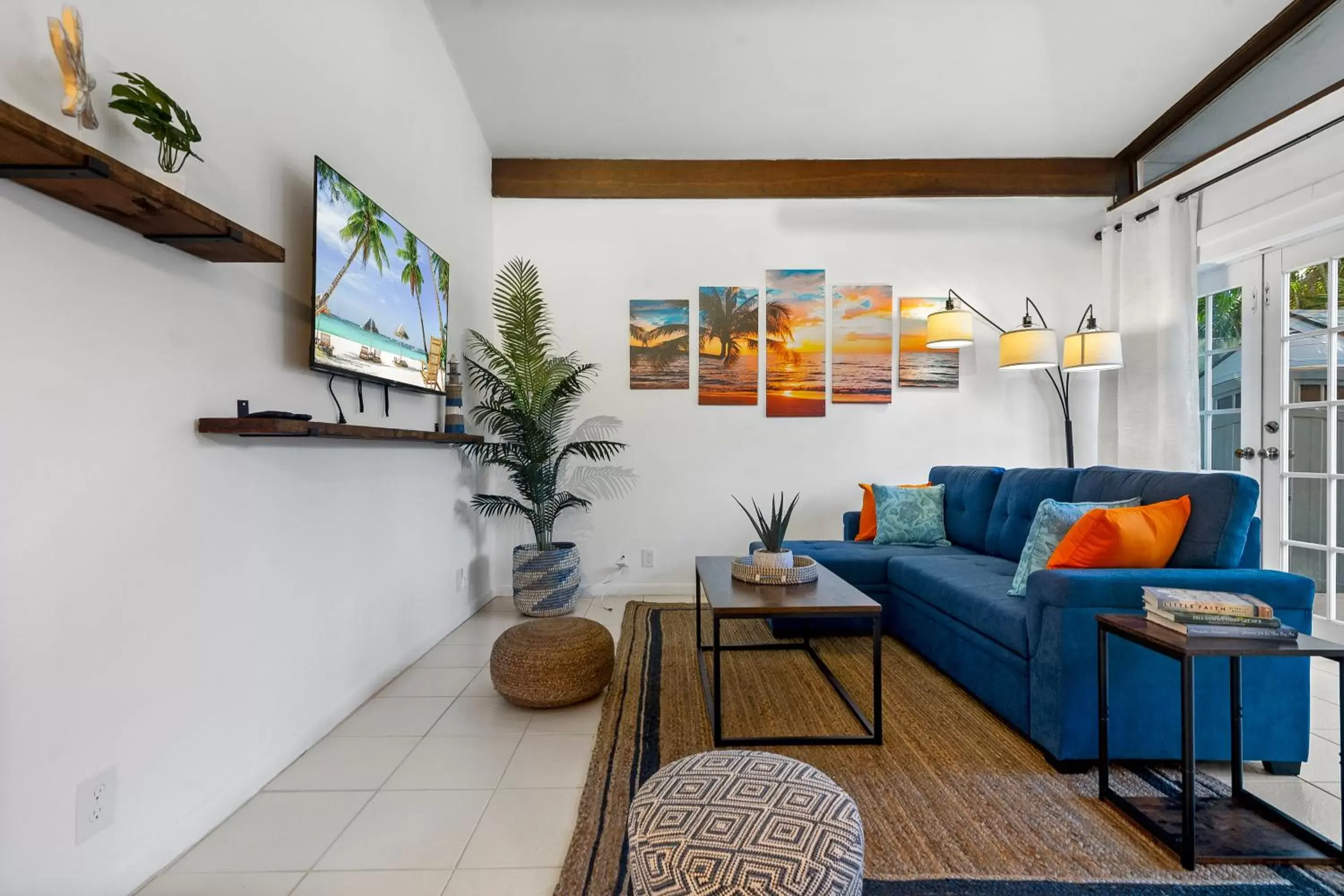 Living room, Seating Area in Coco Bay Vacation Condos