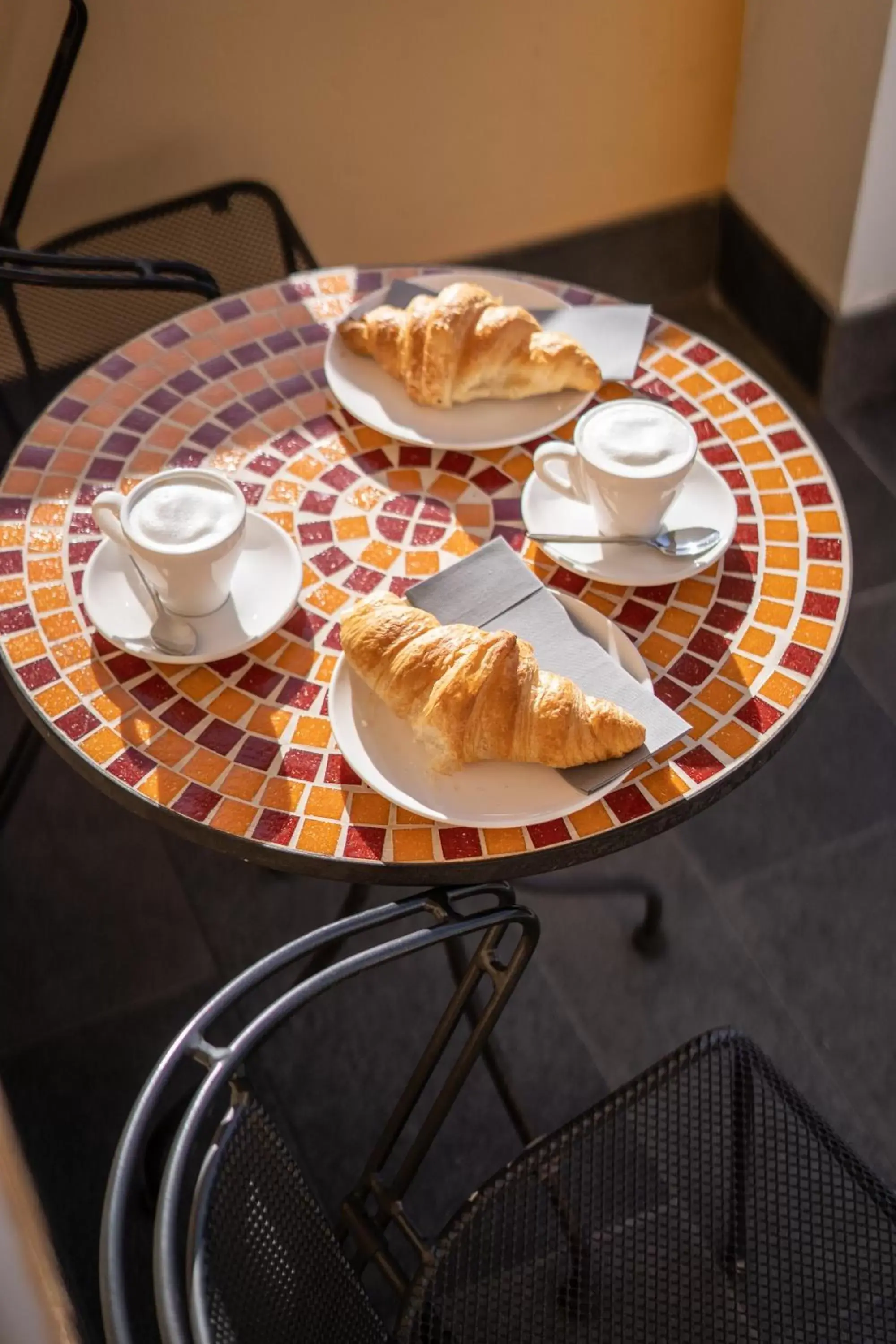 Balcony/Terrace, Restaurant/Places to Eat in Galerie Hotel