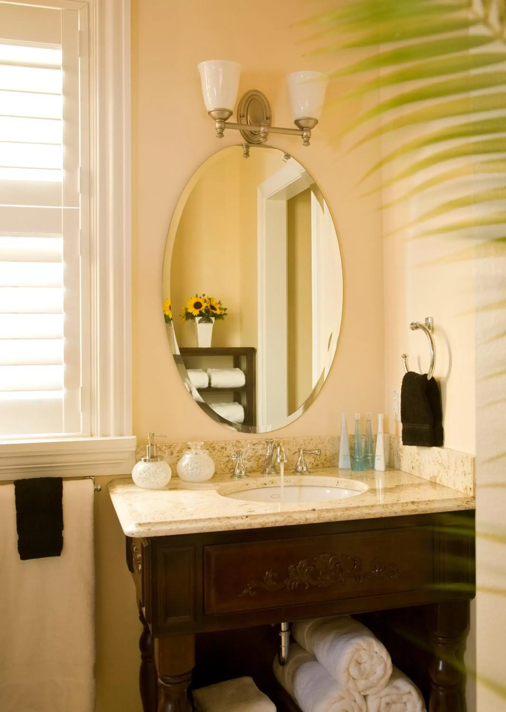 Bathroom in Port d'Hiver Bed and Breakfast