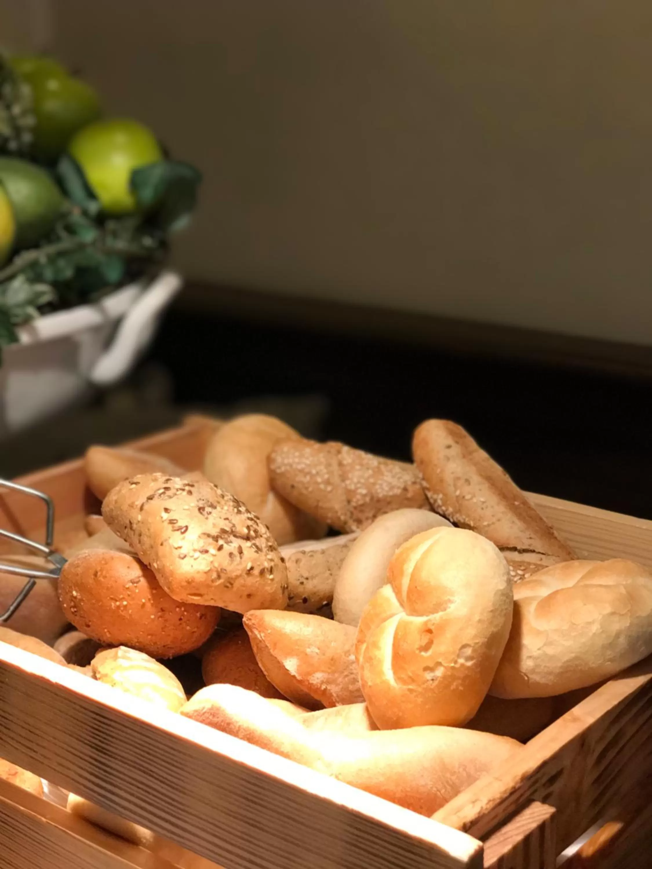 Buffet breakfast in Hotel Zur Alten Brücke