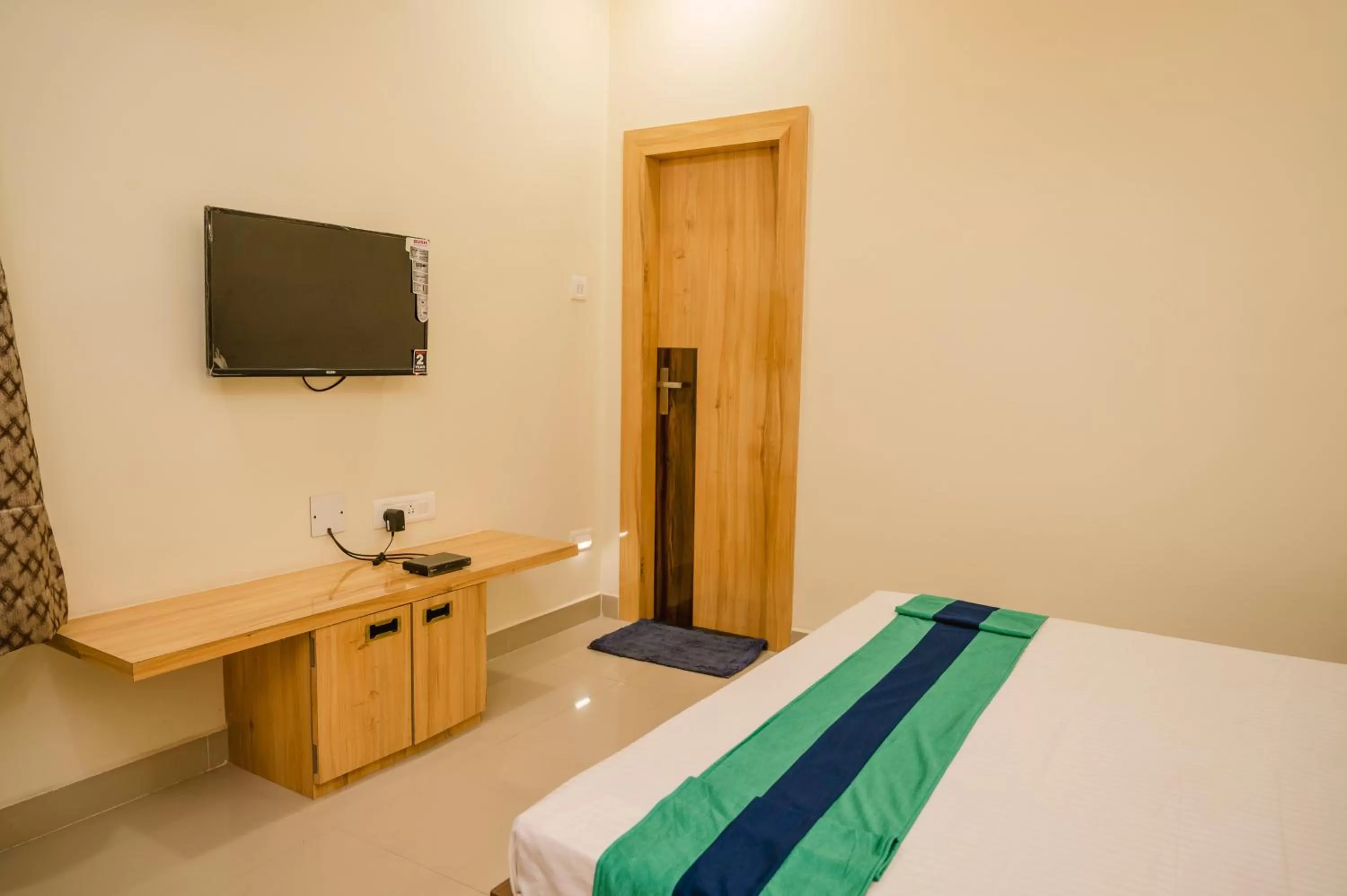 TV and multimedia, Bed in Hotel Green Apple