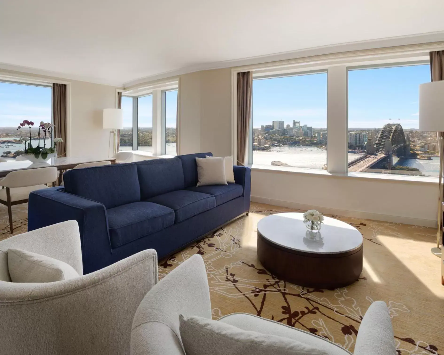 Living room, Seating Area in Shangri-La Sydney