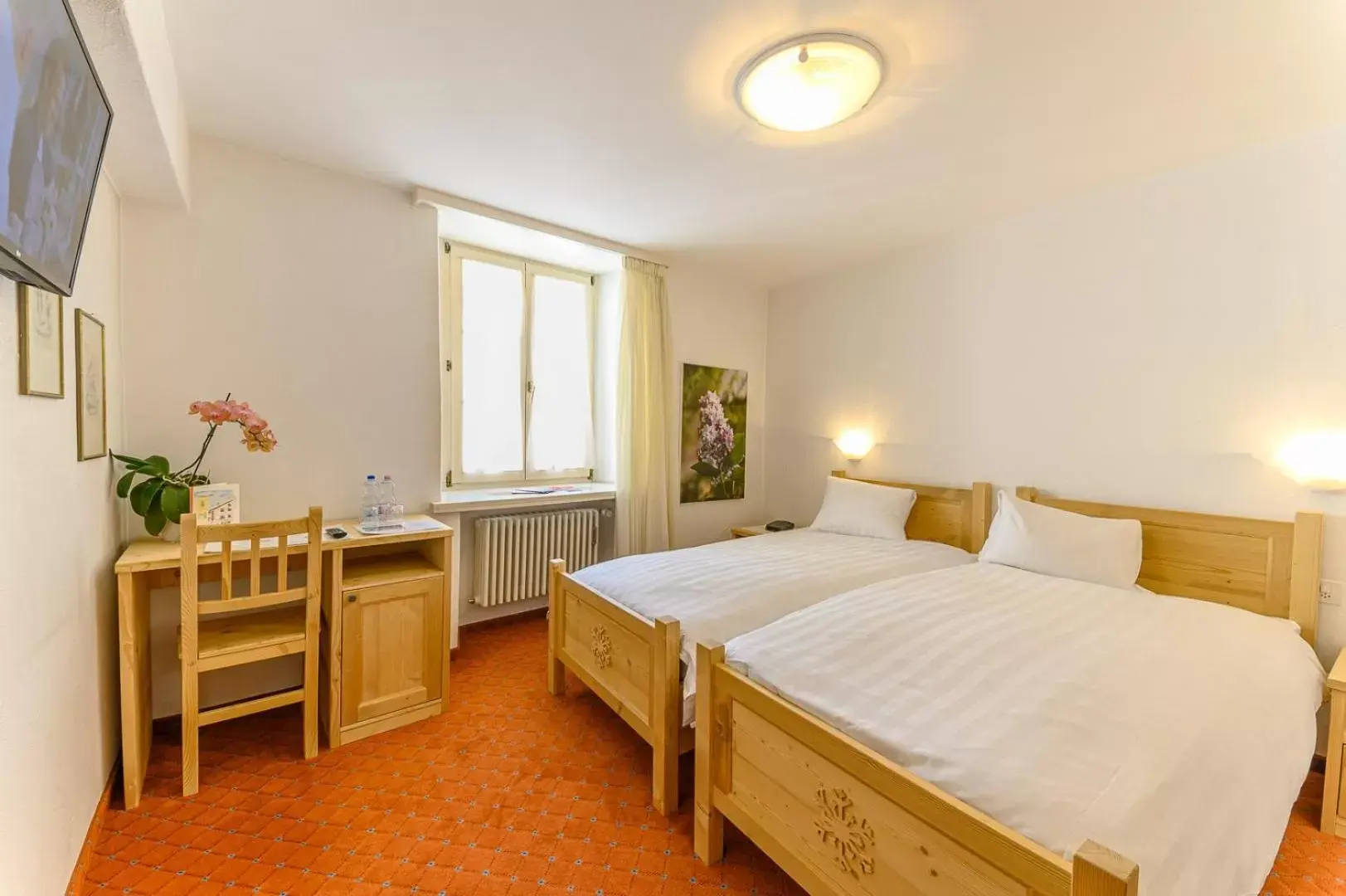 Bedroom in Hotel Centrale, Typically Swiss