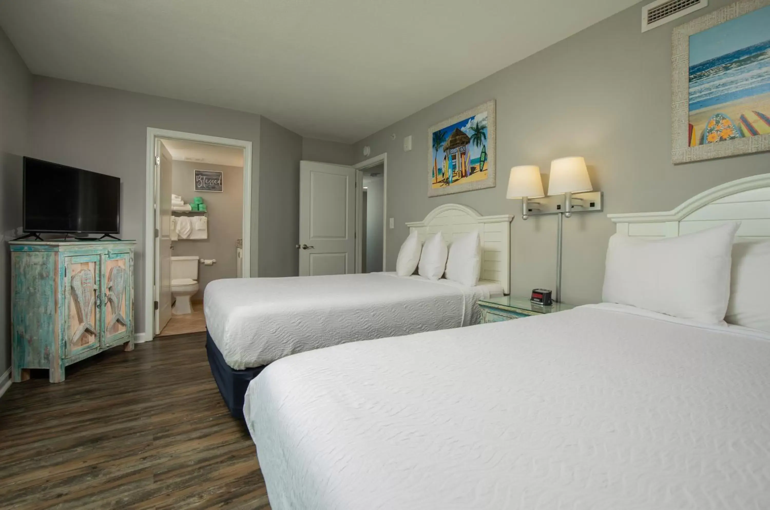 Bedroom, Bed in Avista Resort