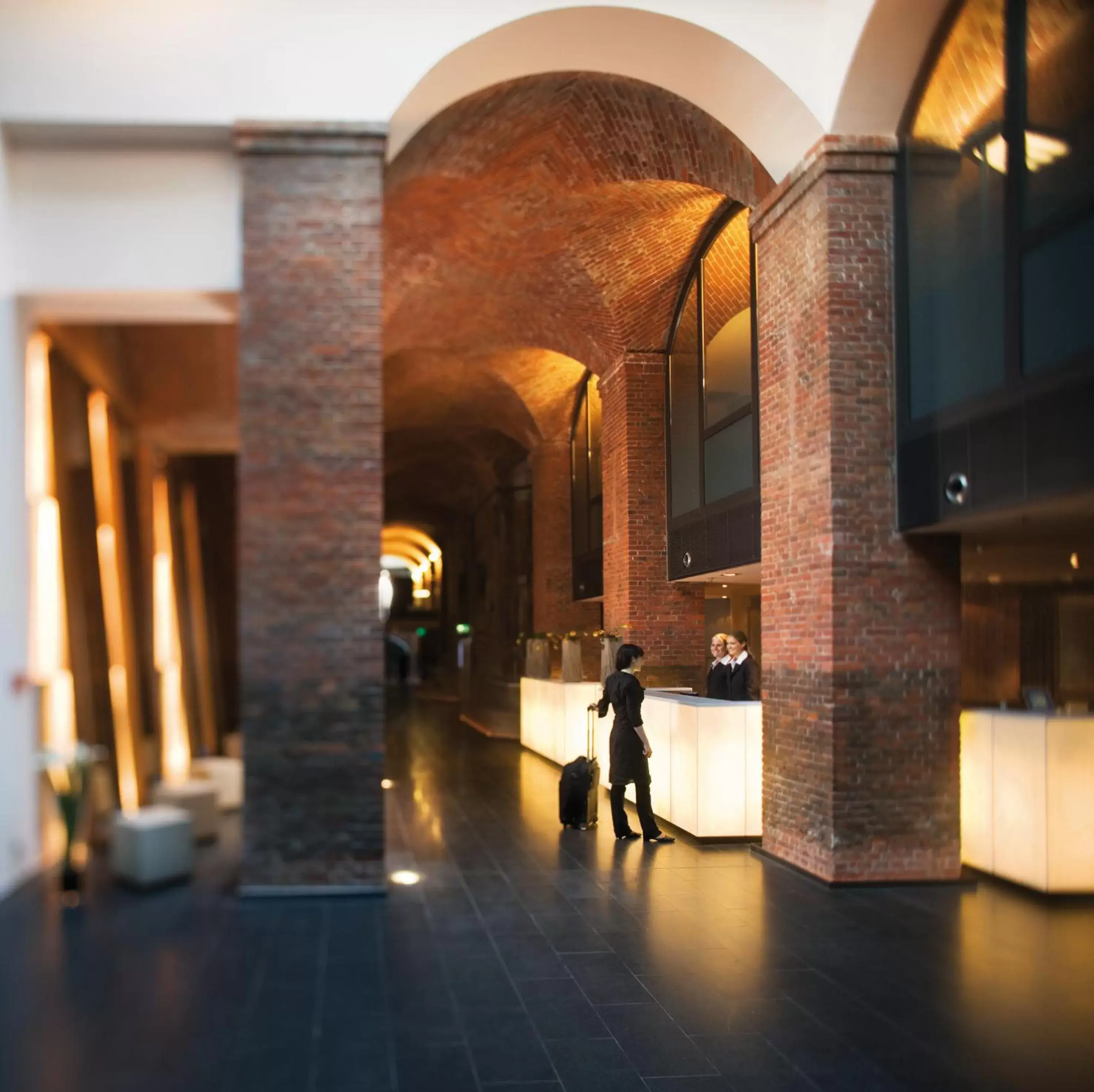 Lobby or reception in Mövenpick Hotel Hamburg