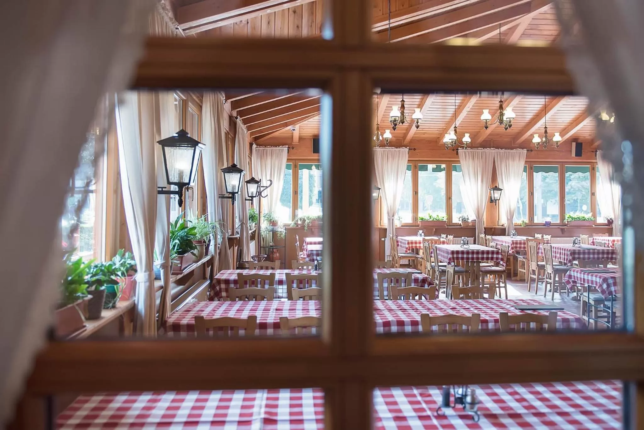 Restaurant/places to eat in MeDoRa Park - Hotel MeDoRa***