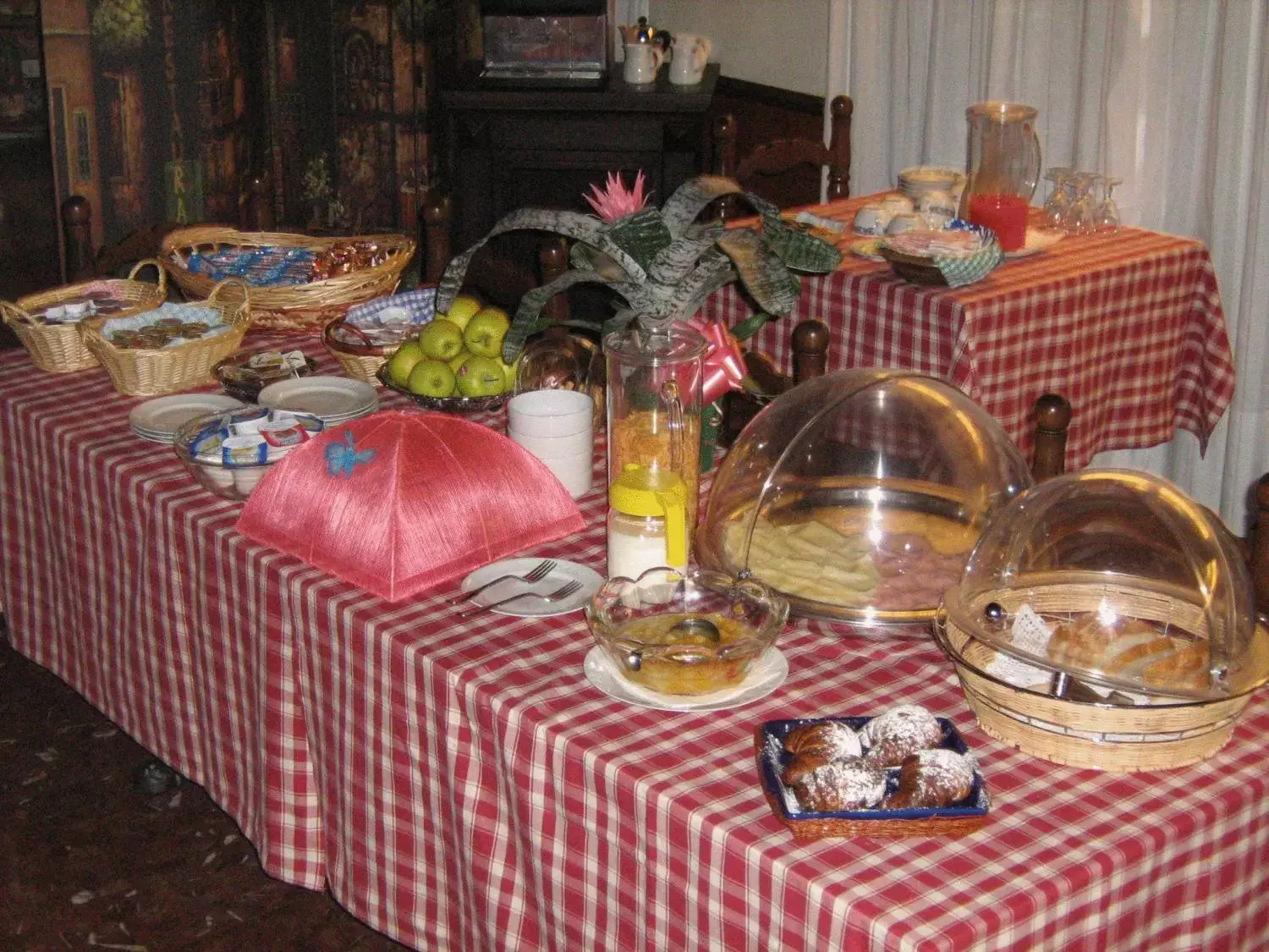 Single Room in Hotel Da Cesare Single Room in Hotel Da Cesare