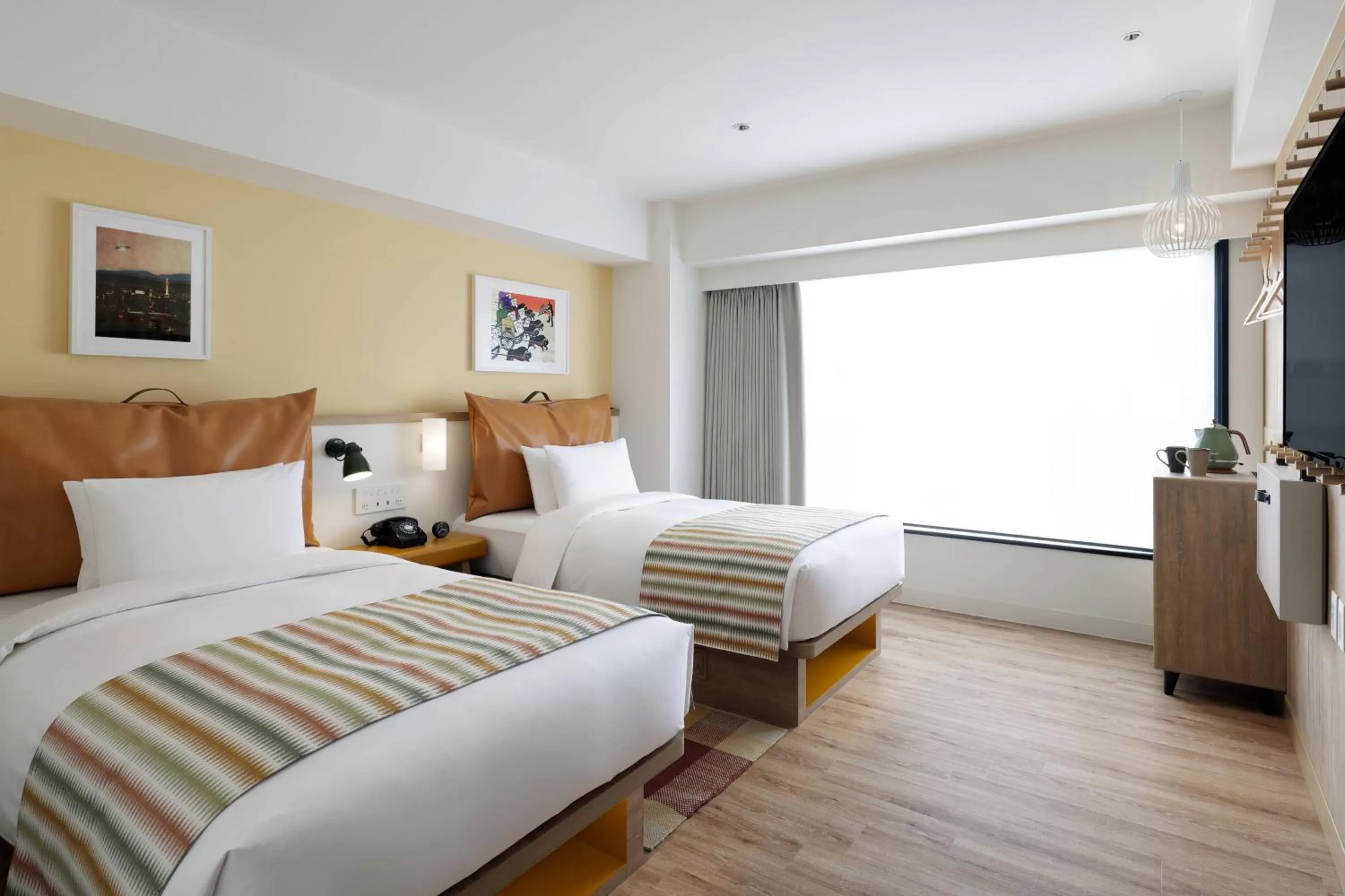 Photo of the whole room, Bed in Moxy Kyoto