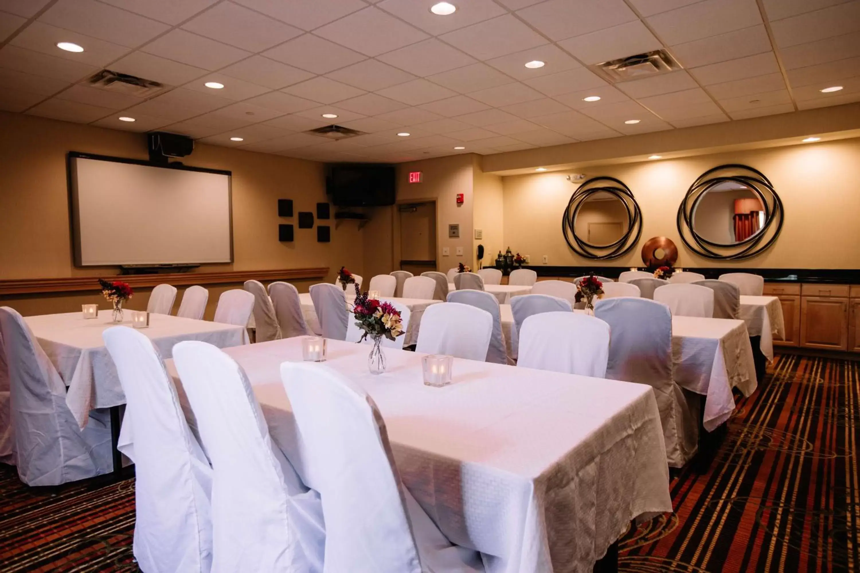 Meeting/conference room, Banquet Facilities in Hampton Inn & Suites Minot