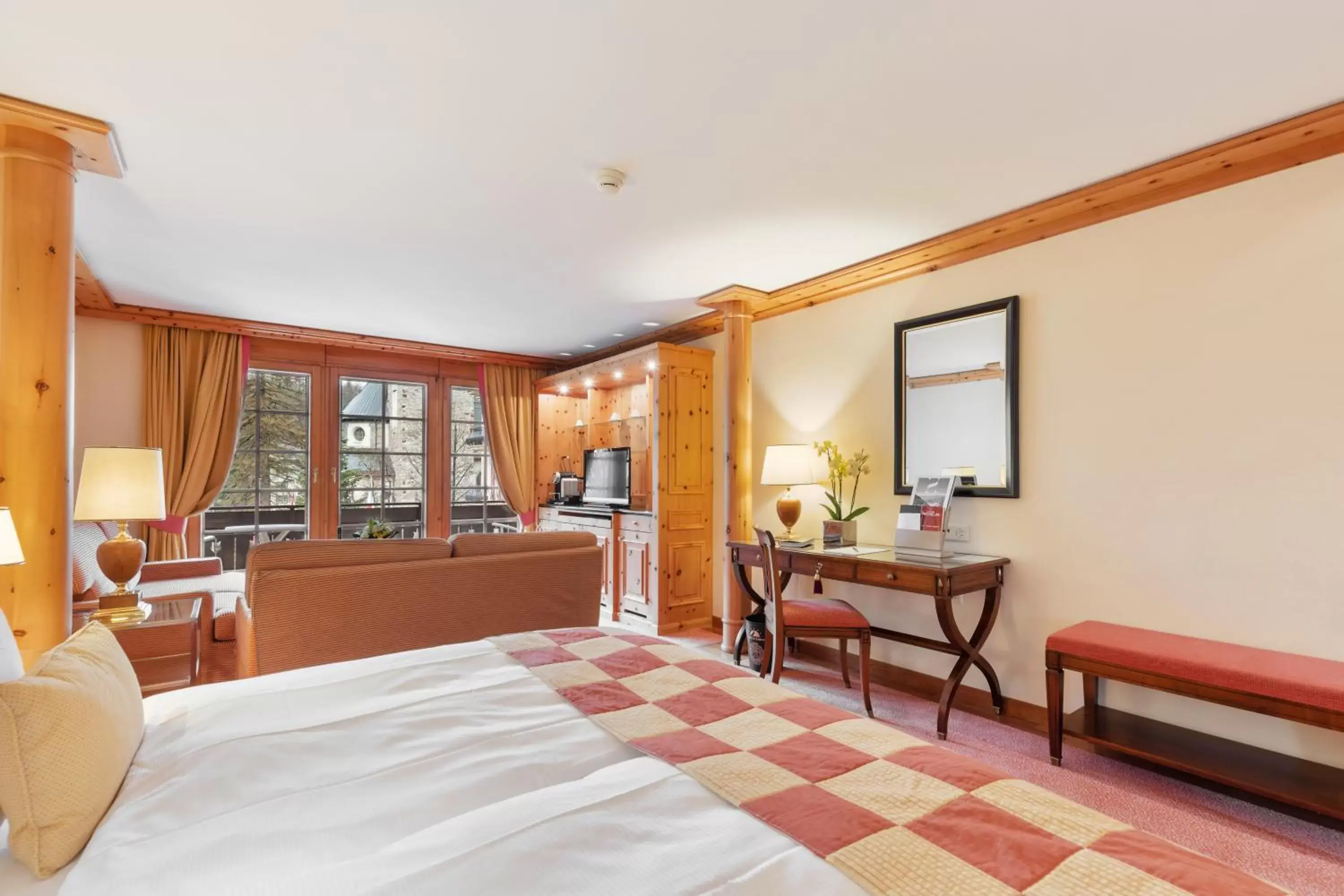 Bed in Grand Hotel Zermatterhof