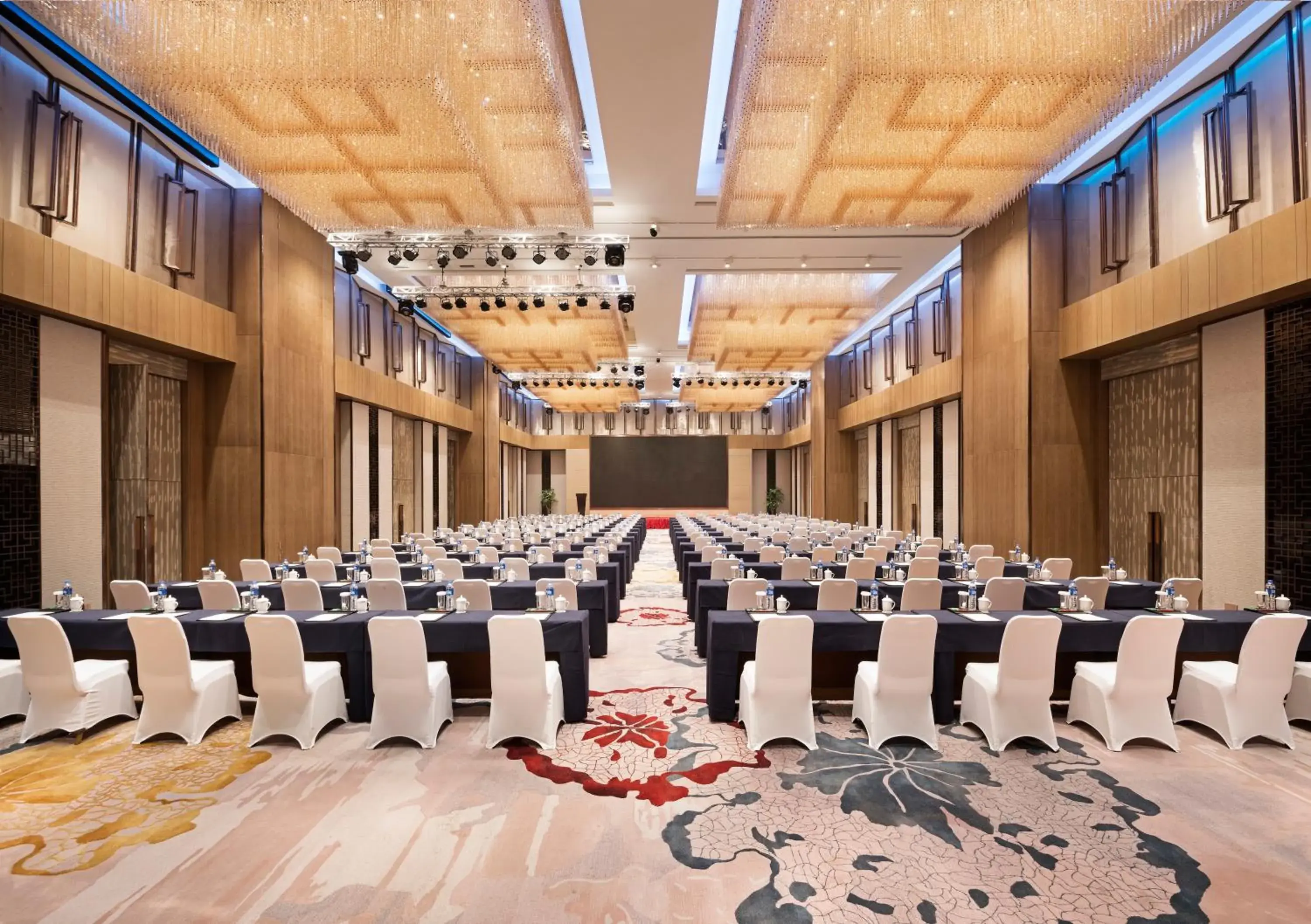 Banquet/Function facilities in Hualuxe Wuhu