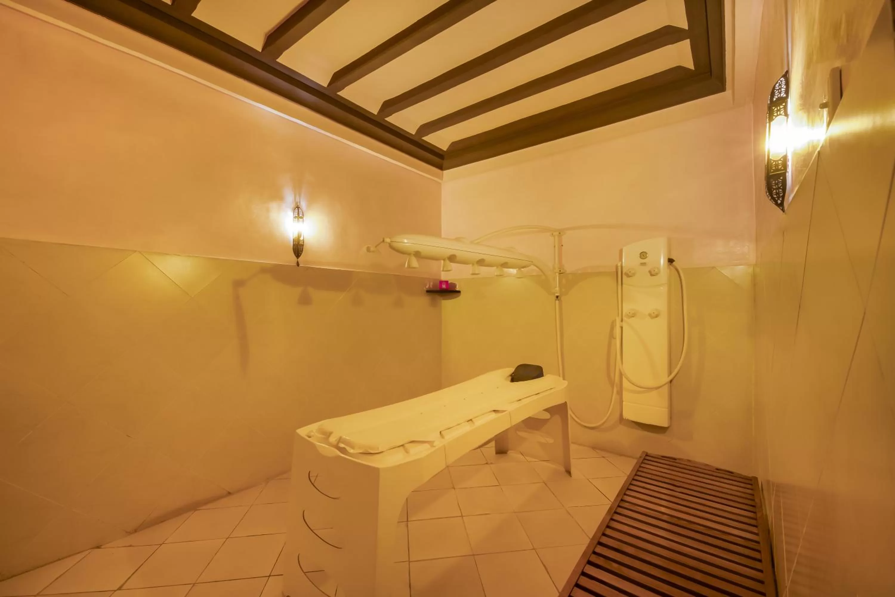 Bathroom in Mogador Kasbah