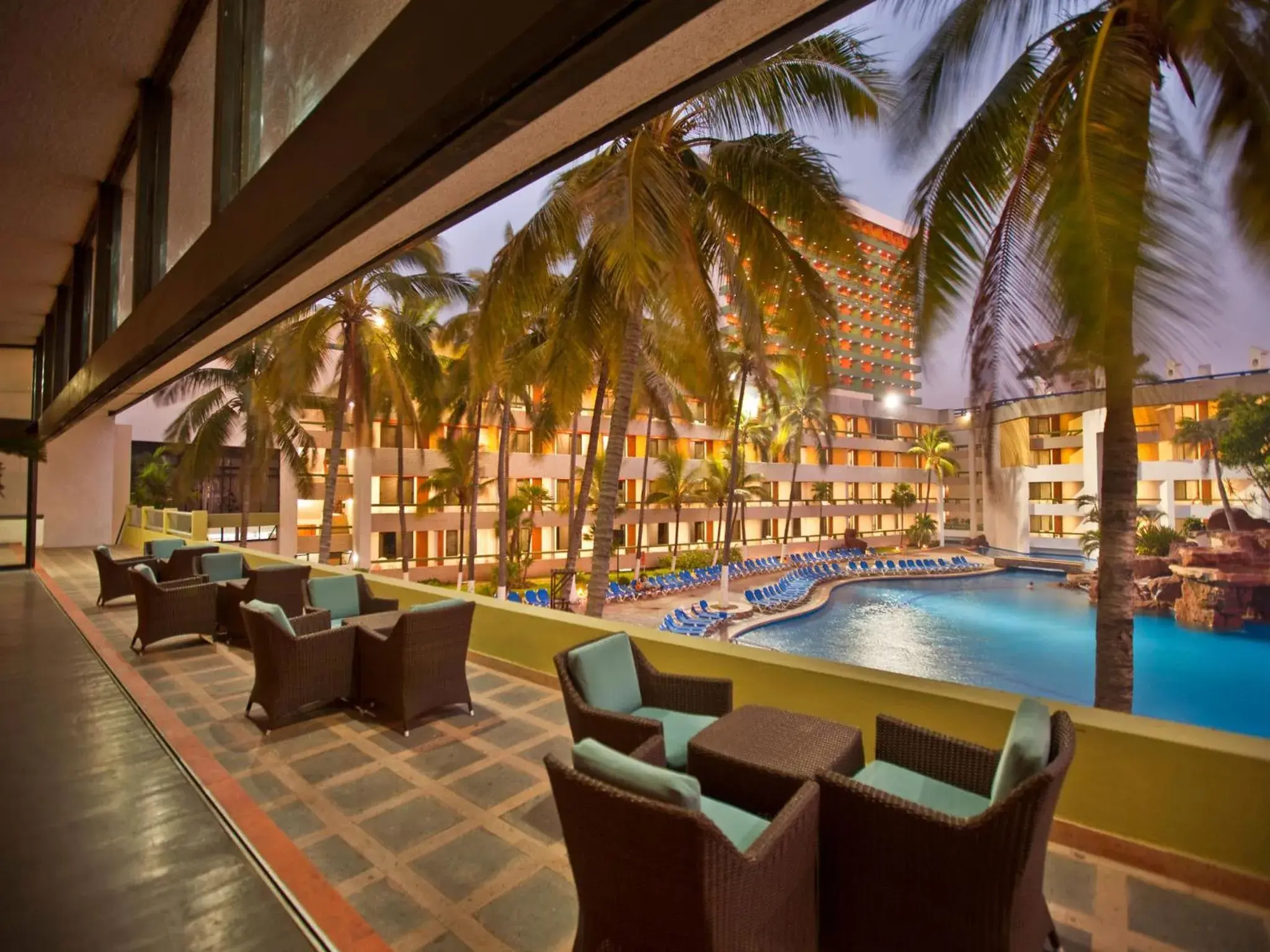 Lounge or bar in El Cid El Moro Beach Lounge or bar in El Cid El Moro Beach