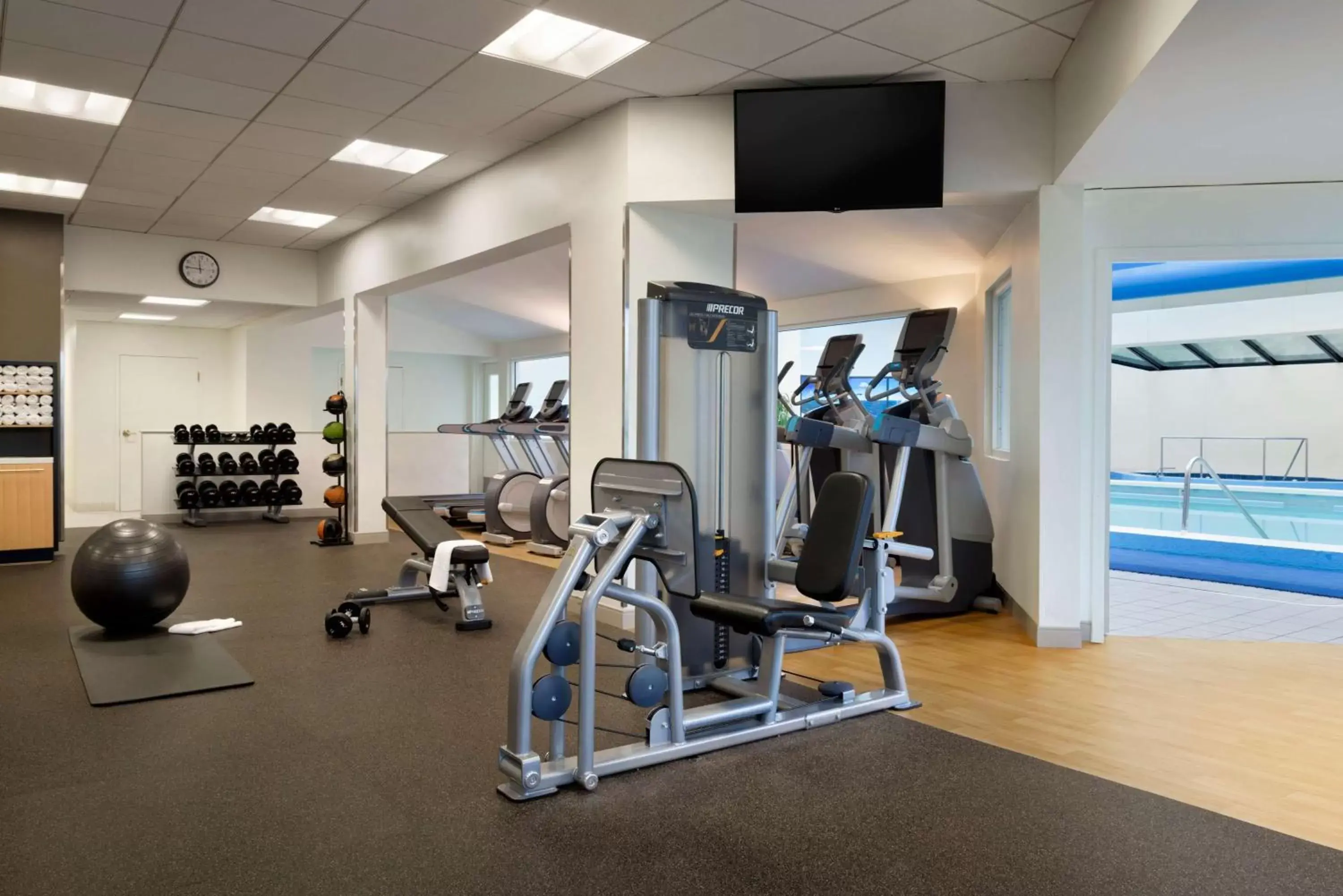 Fitness centre/facilities, Fitness Center/Facilities in Hilton Stamford Hotel & Executive Meeting Center
